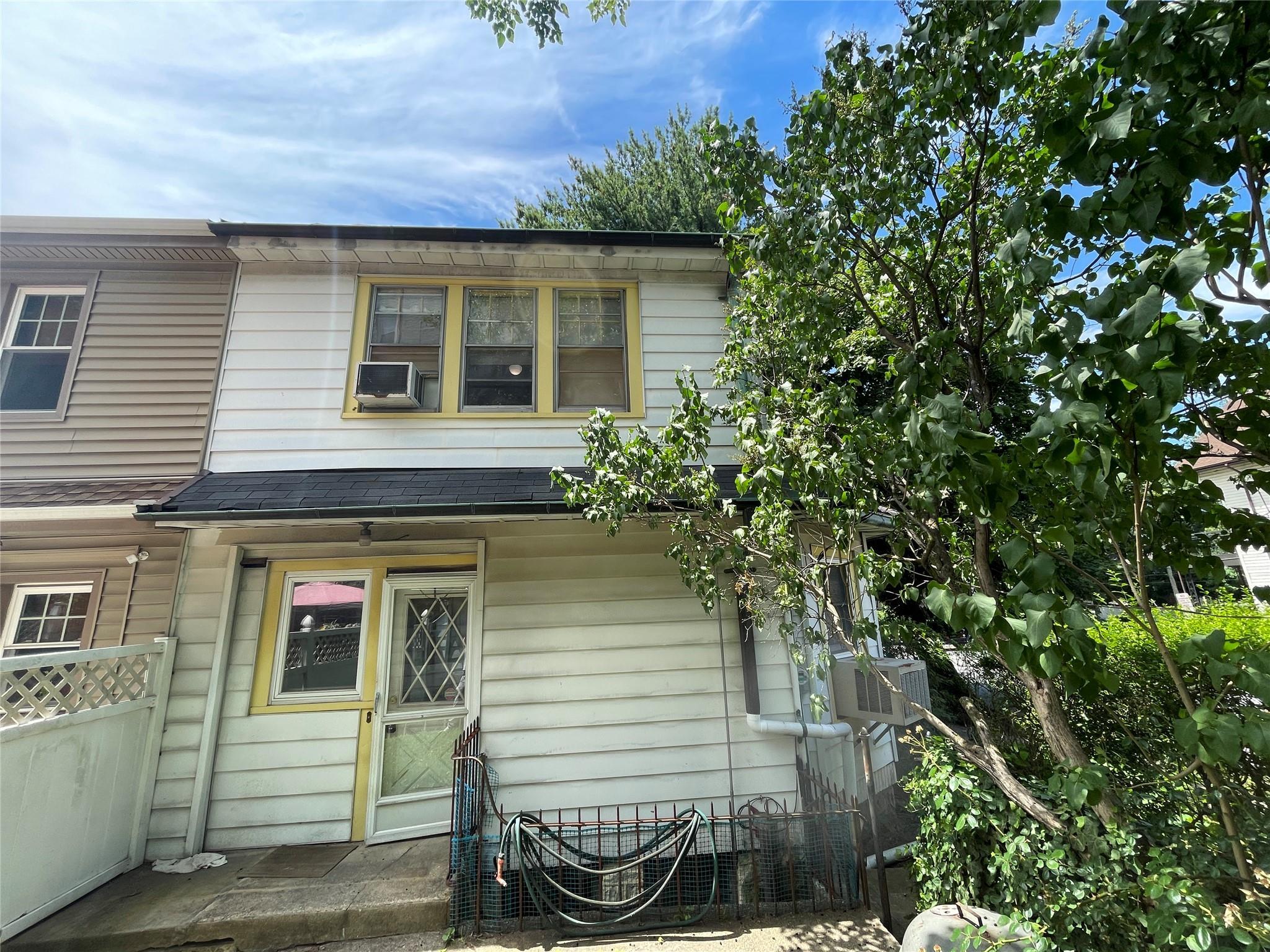 Single Family Hawthorne  Westchester County, NY 10705, MLS-883490-10