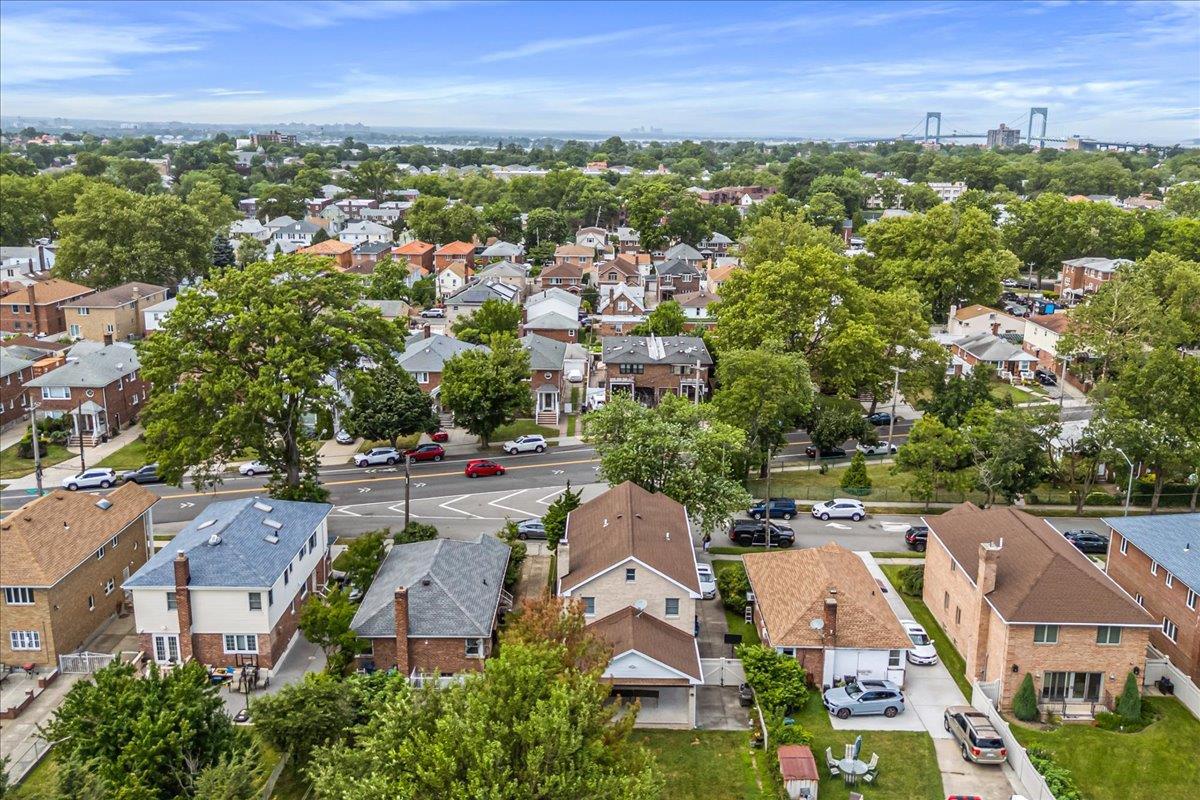 Single Family 22nd  Queens, NY 11357, MLS-883510-3
