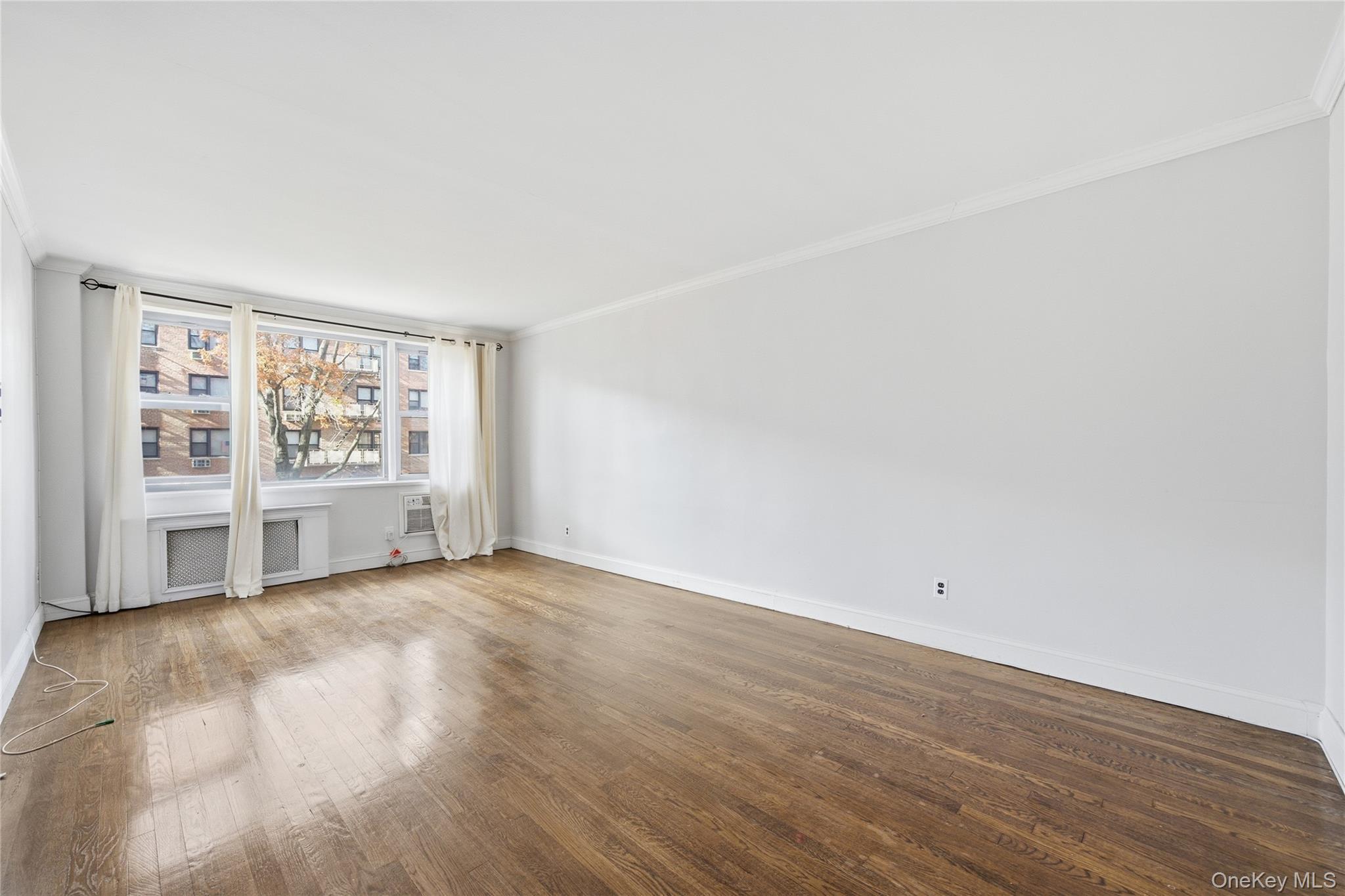 Coop Birchwood Court  Nassau County, NY 11501, MLS-883530-4