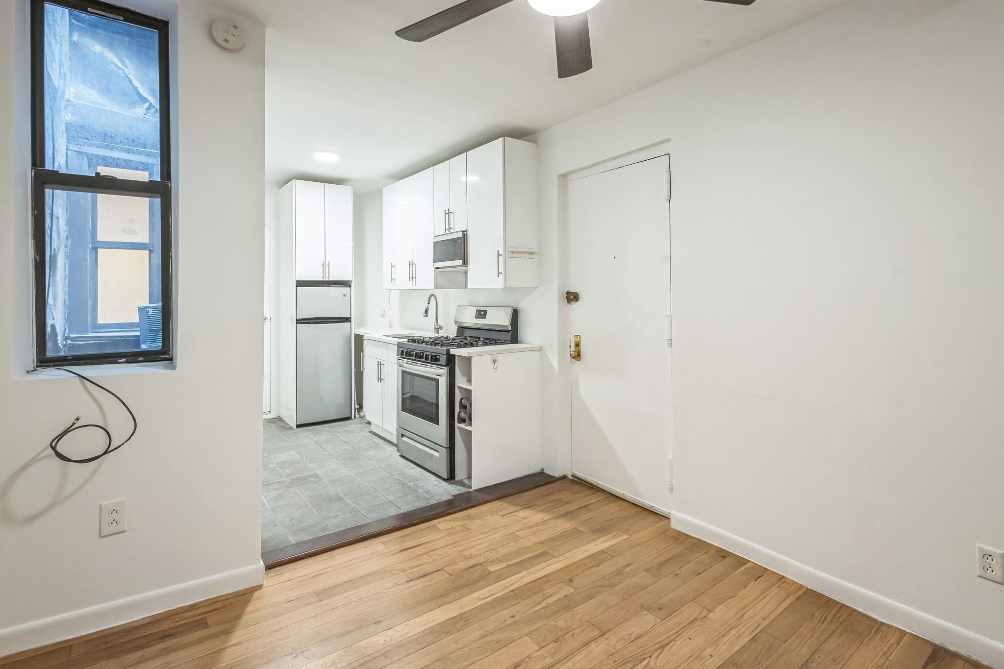 Coop 90th  Manhattan, NY 10128, MLS-883562-15
