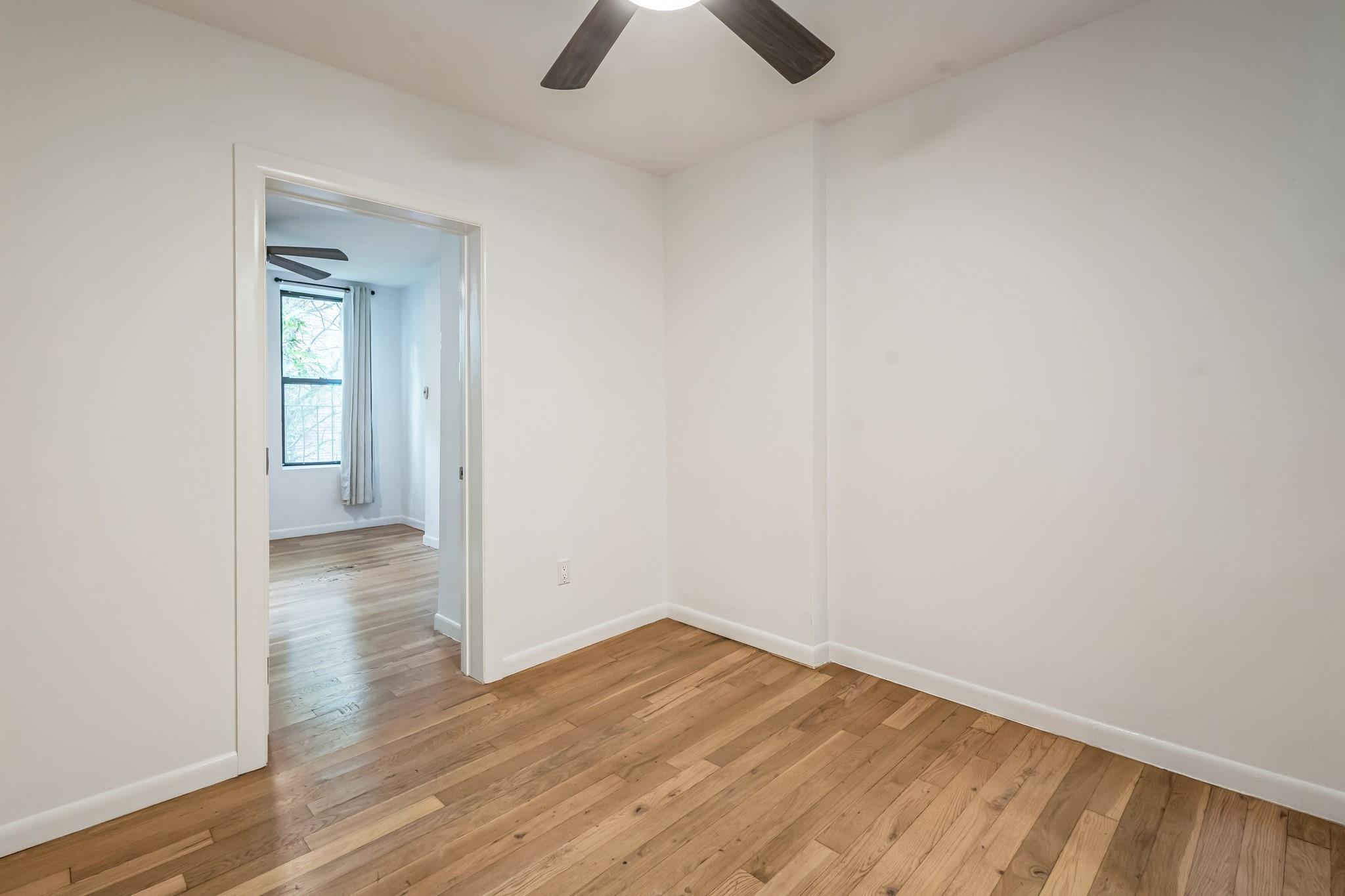 Coop 90th  Manhattan, NY 10128, MLS-883562-22