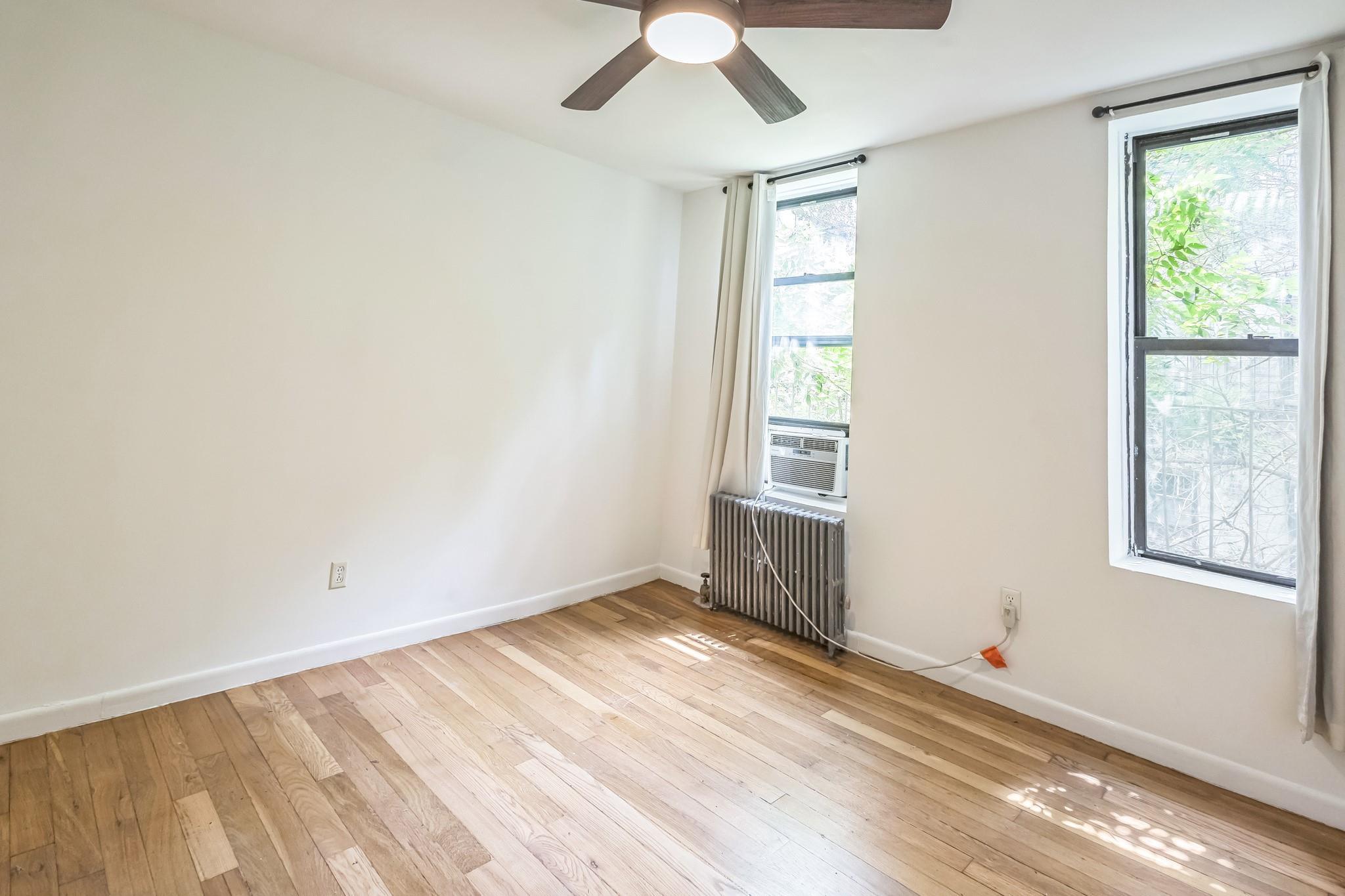 Coop 90th  Manhattan, NY 10128, MLS-883562-29