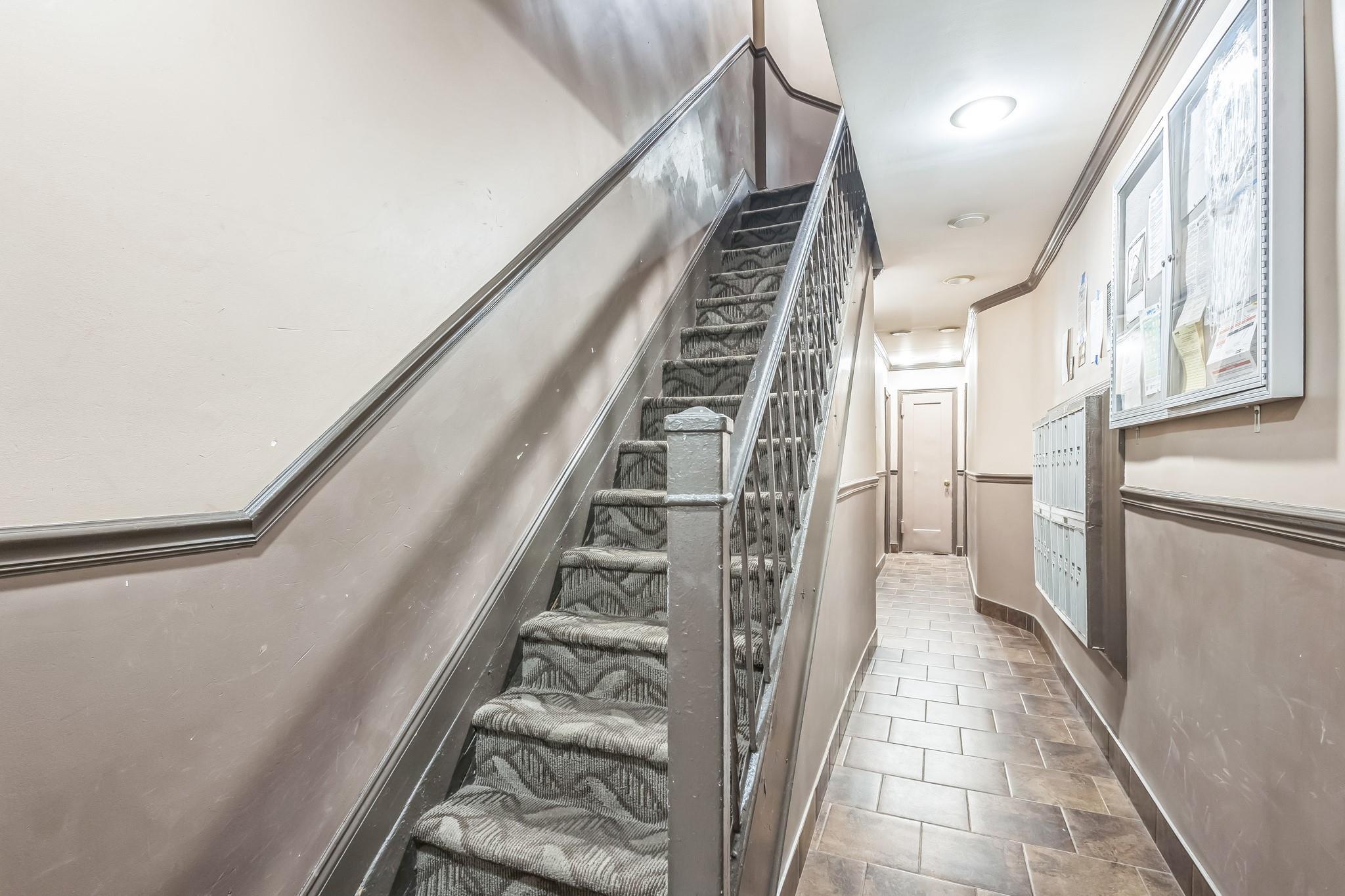 Coop 90th  Manhattan, NY 10128, MLS-883562-7