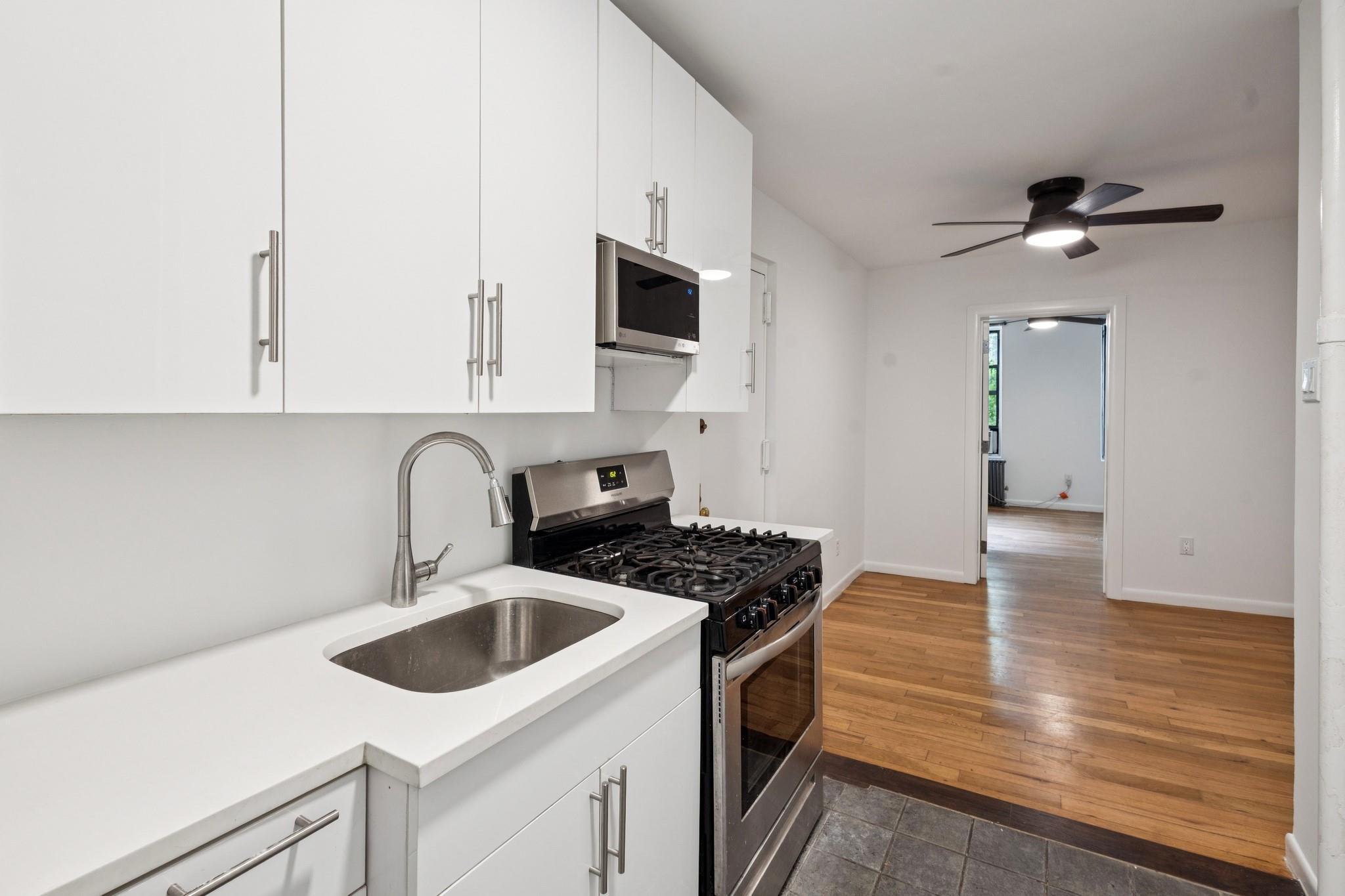 Coop 90th  Manhattan, NY 10128, MLS-883562-8