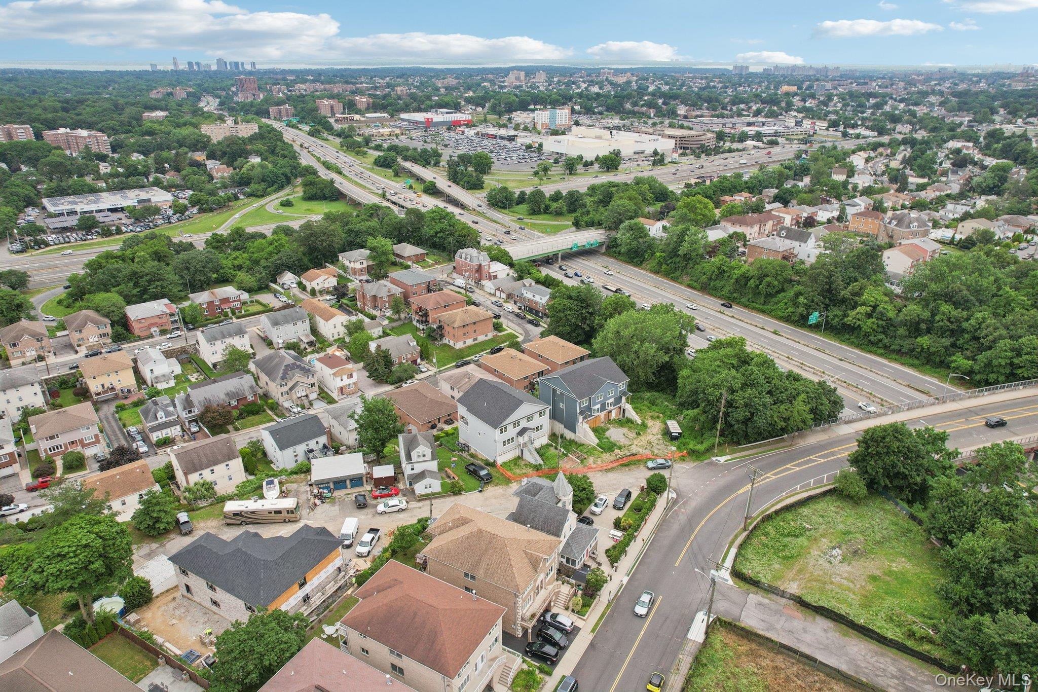 Single Family University  Westchester County, NY 10704, MLS-883569-31