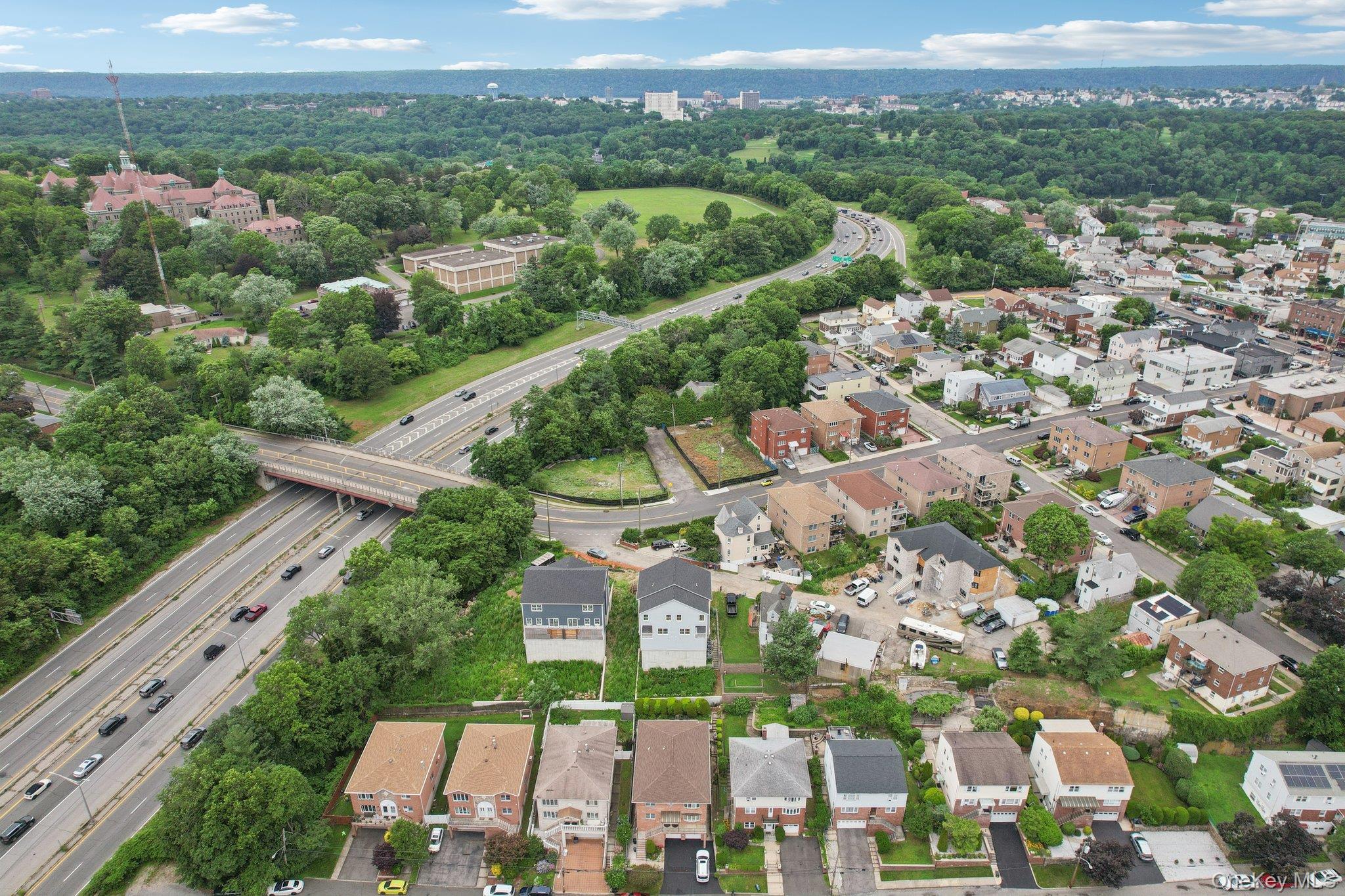 Single Family University  Westchester County, NY 10704, MLS-883569-36