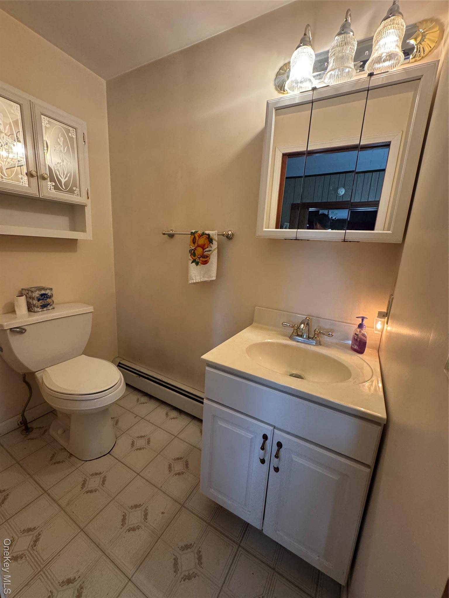 Single Family Bank  Orange County, NY 12586, MLS-883597-16