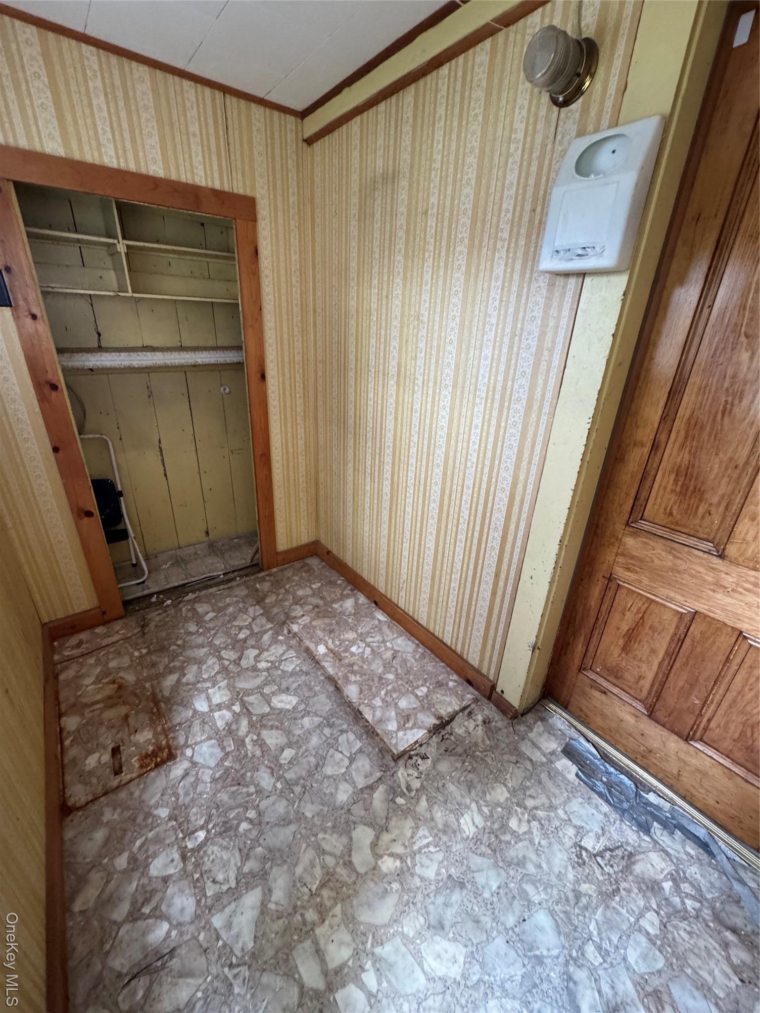 Single Family Bank  Orange County, NY 12586, MLS-883597-17