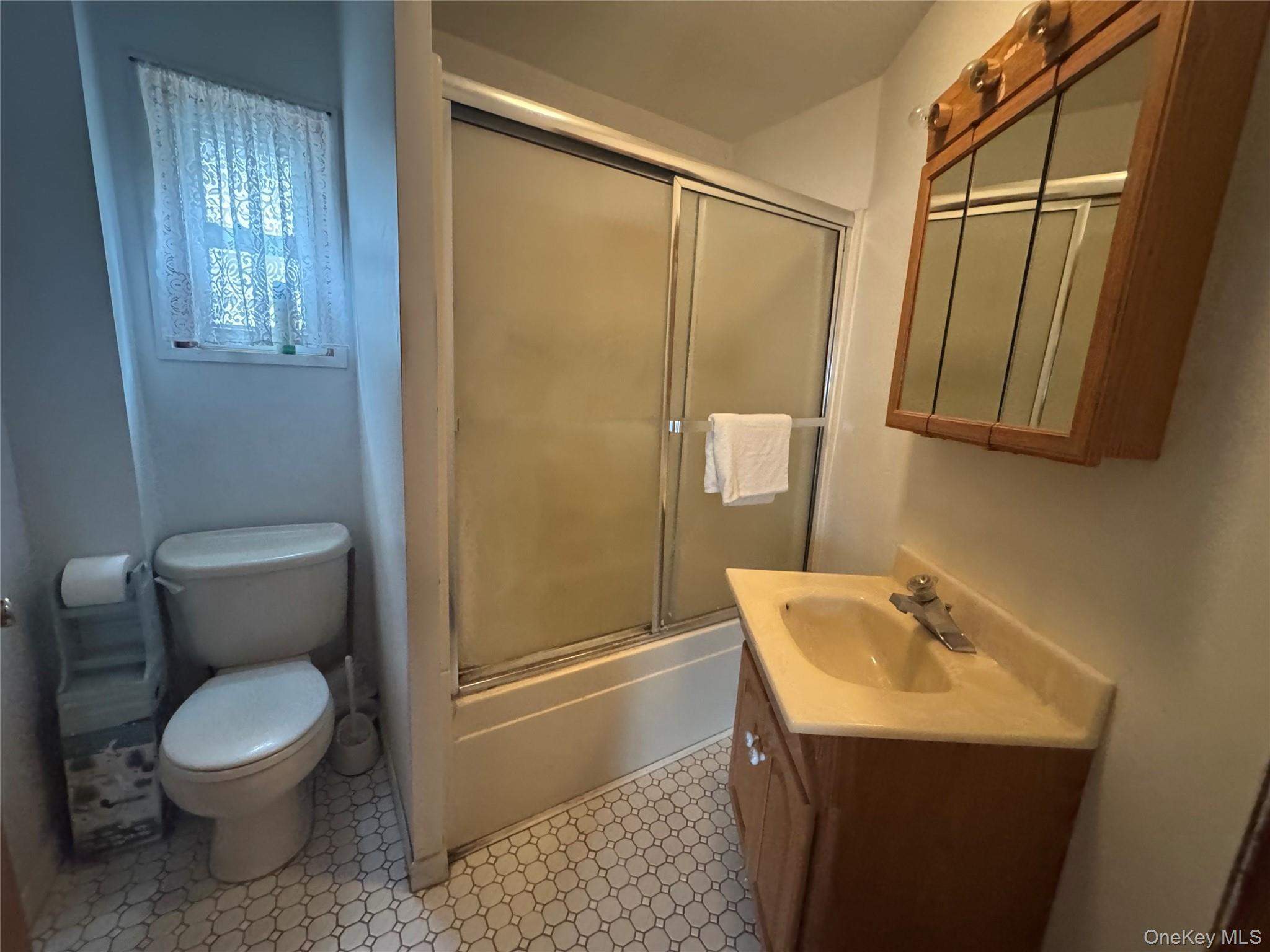 Single Family Bank  Orange County, NY 12586, MLS-883597-22