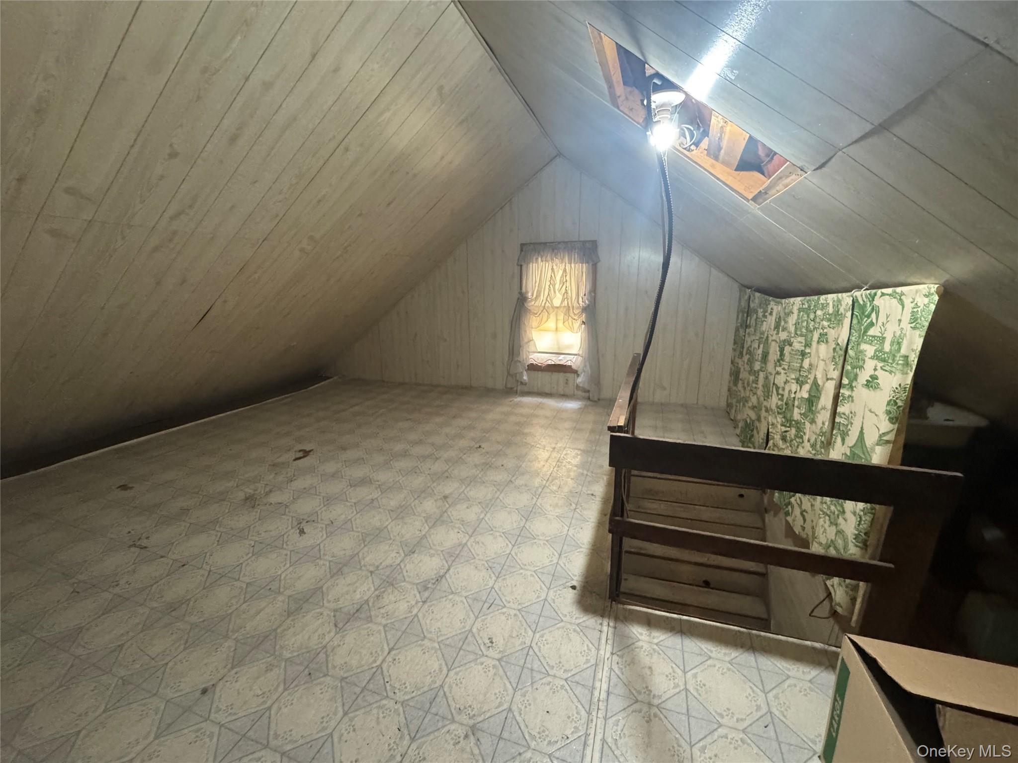 Single Family Bank  Orange County, NY 12586, MLS-883597-23