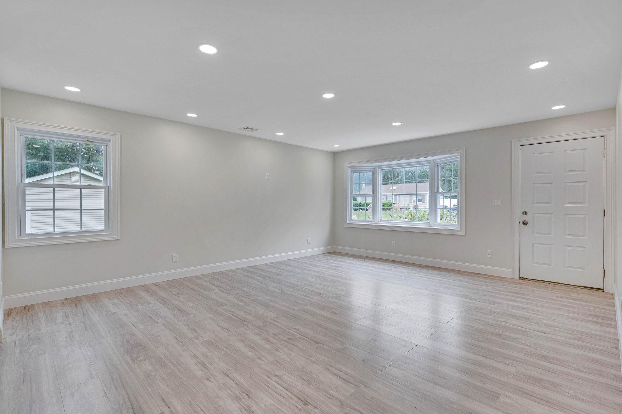Single Family Woodville  Suffolk County, NY 11953, MLS-883607-10