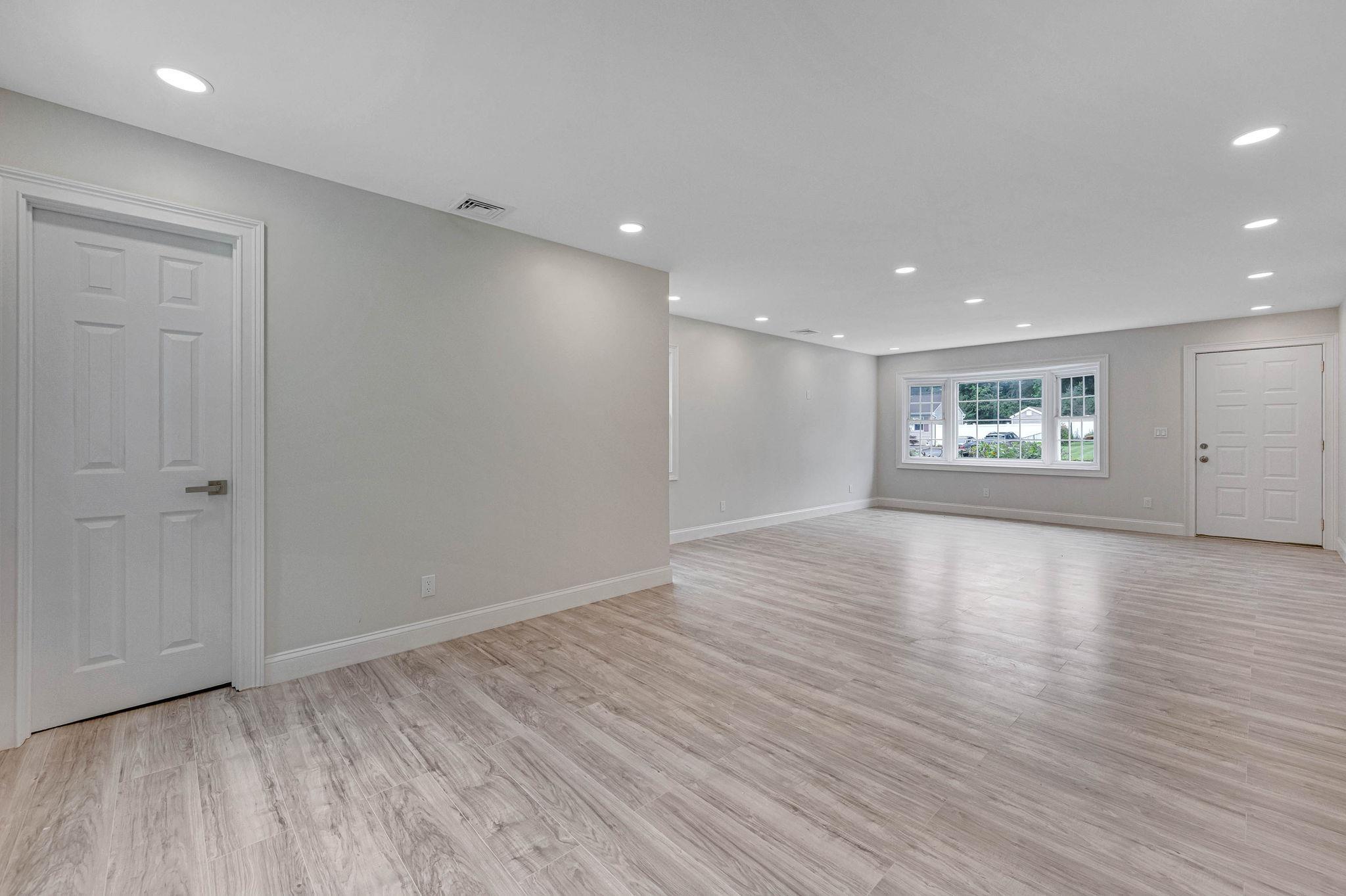 Single Family Woodville  Suffolk County, NY 11953, MLS-883607-12