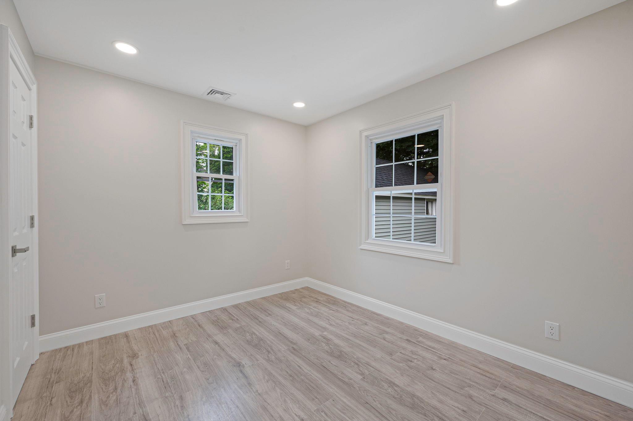 Single Family Woodville  Suffolk County, NY 11953, MLS-883607-13