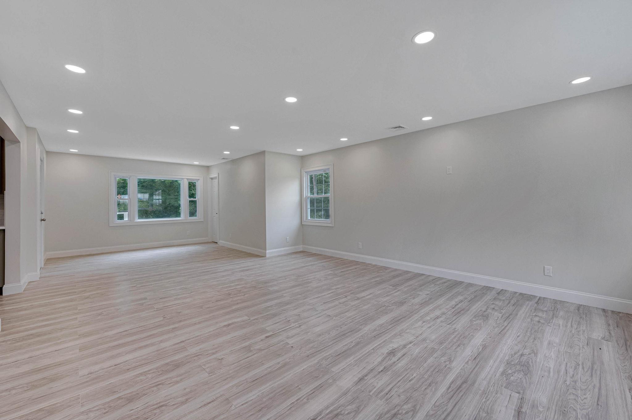 Single Family Woodville  Suffolk County, NY 11953, MLS-883607-7