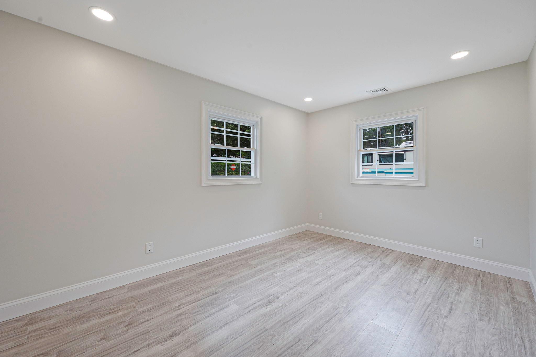 Single Family Woodville  Suffolk County, NY 11953, MLS-883607-8