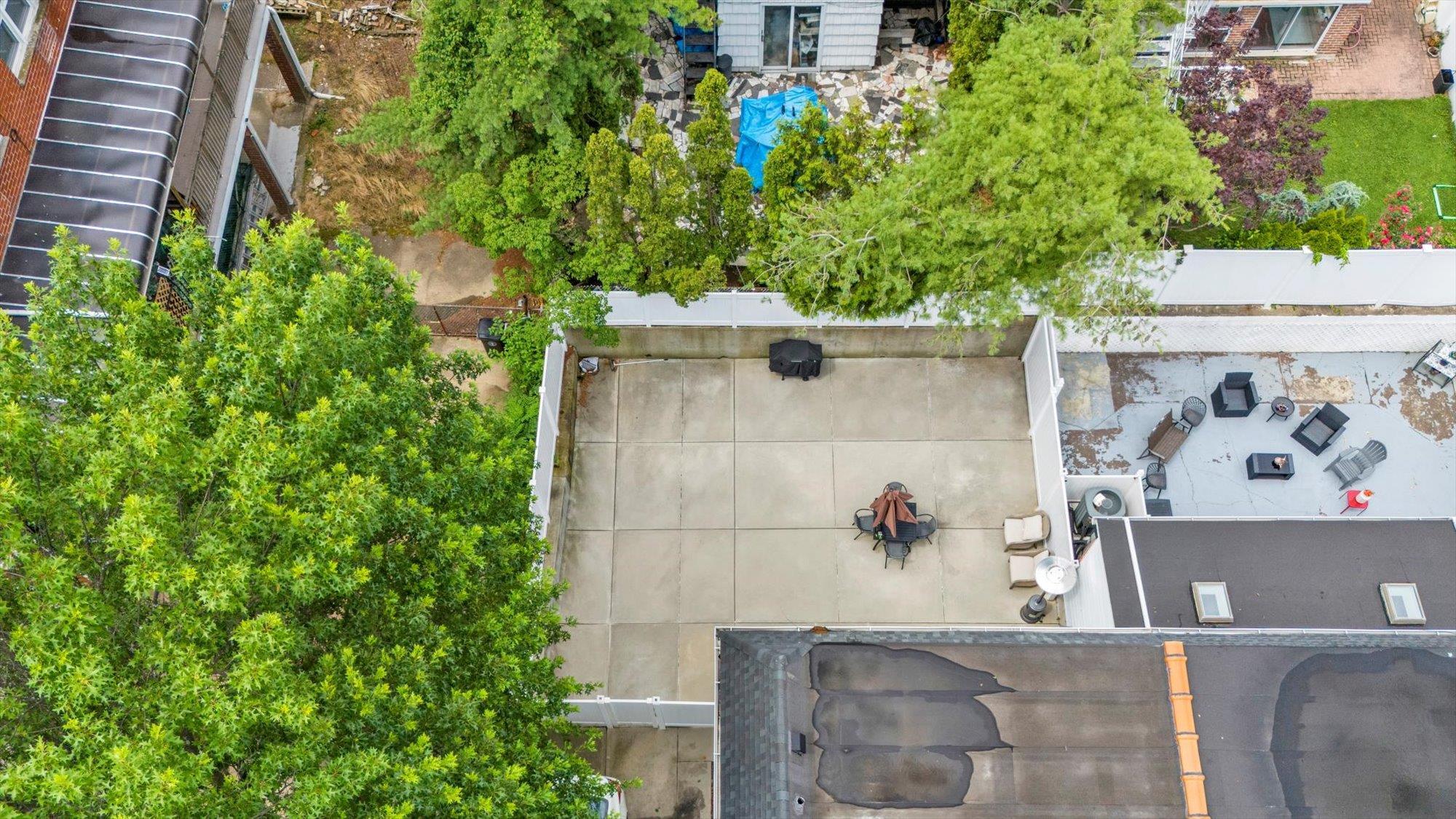 Single Family 215th  Queens, NY 11360, MLS-883622-33