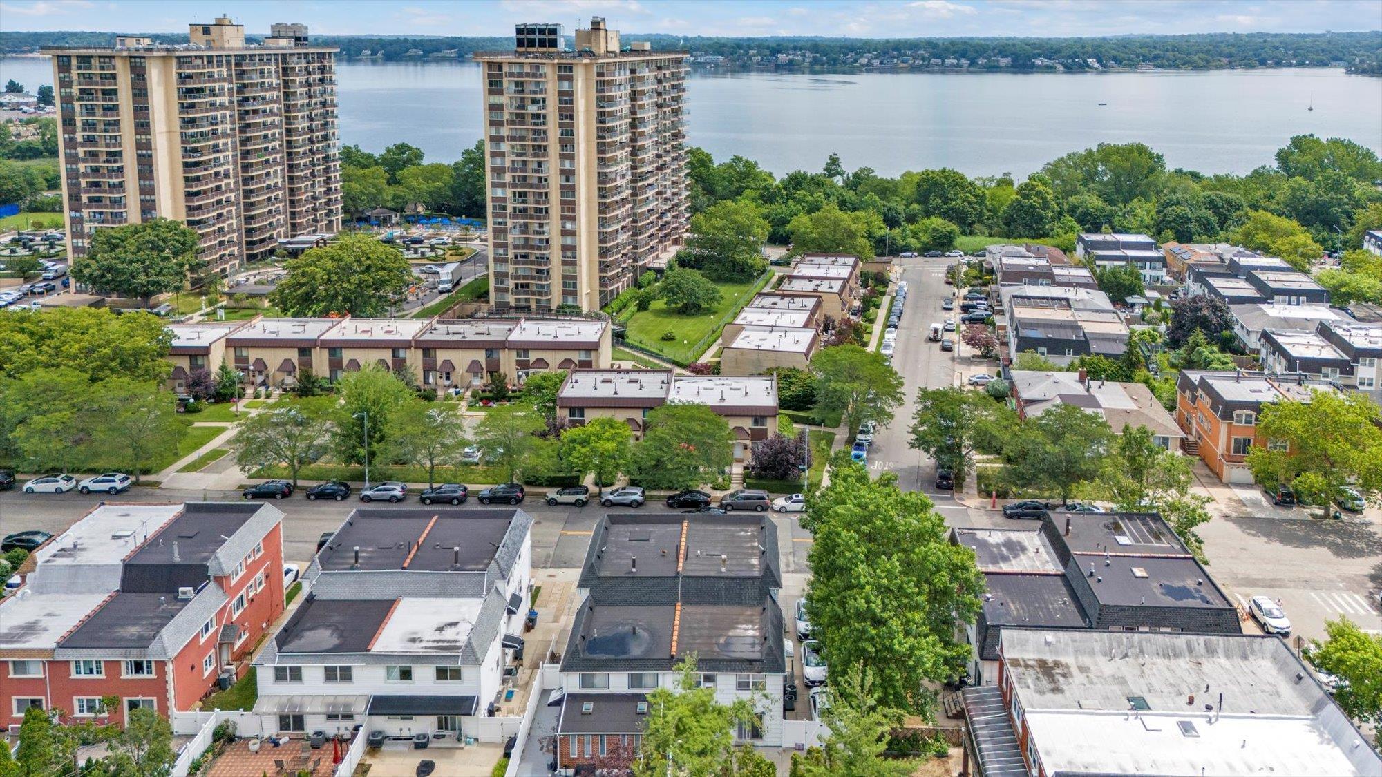 Single Family 215th  Queens, NY 11360, MLS-883622-4