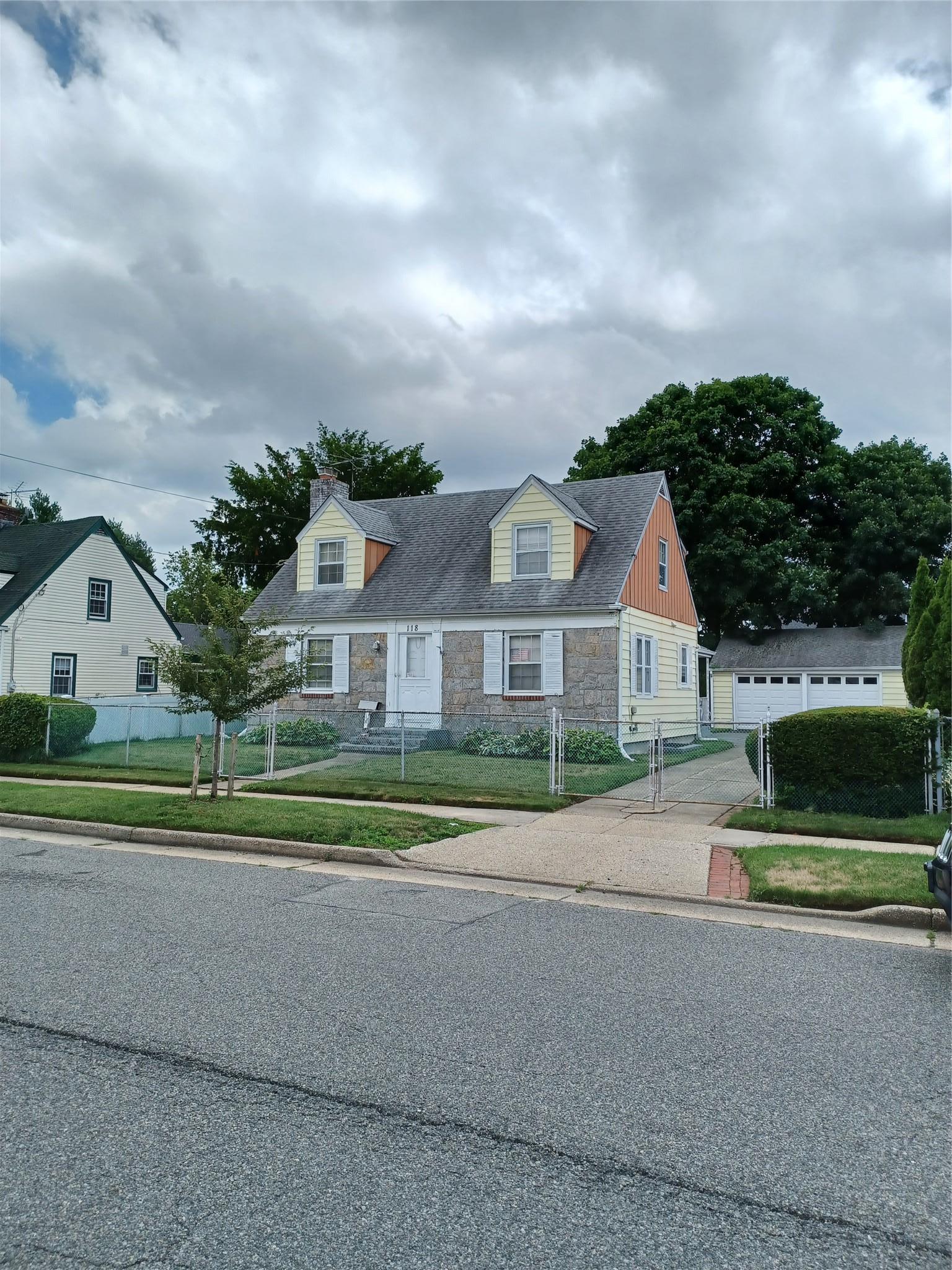 Single Family Allen  Nassau County, NY 11550, MLS-883636-2