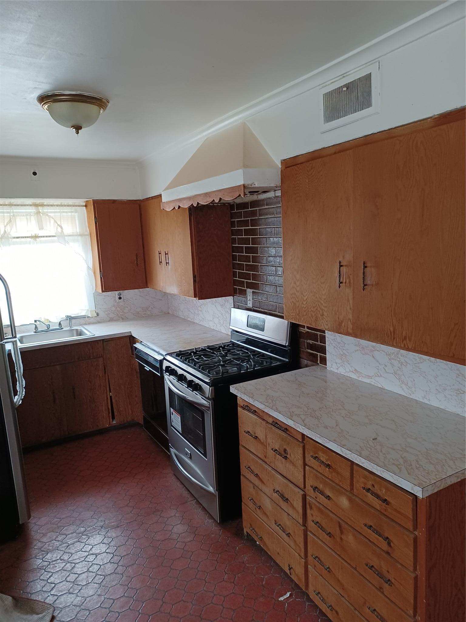 Single Family Allen  Nassau County, NY 11550, MLS-883636-5