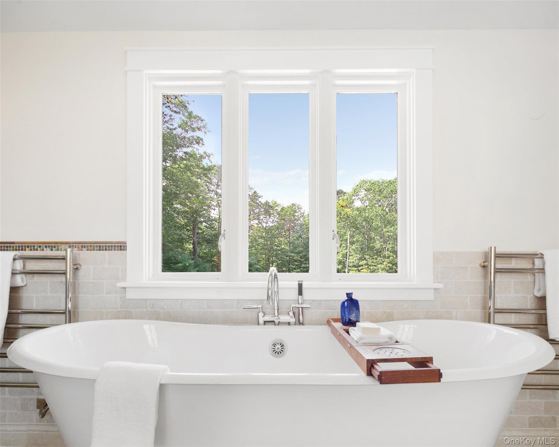 Single Family Millstone Brook Suffolk County, NY 11968, MLS-883637-21