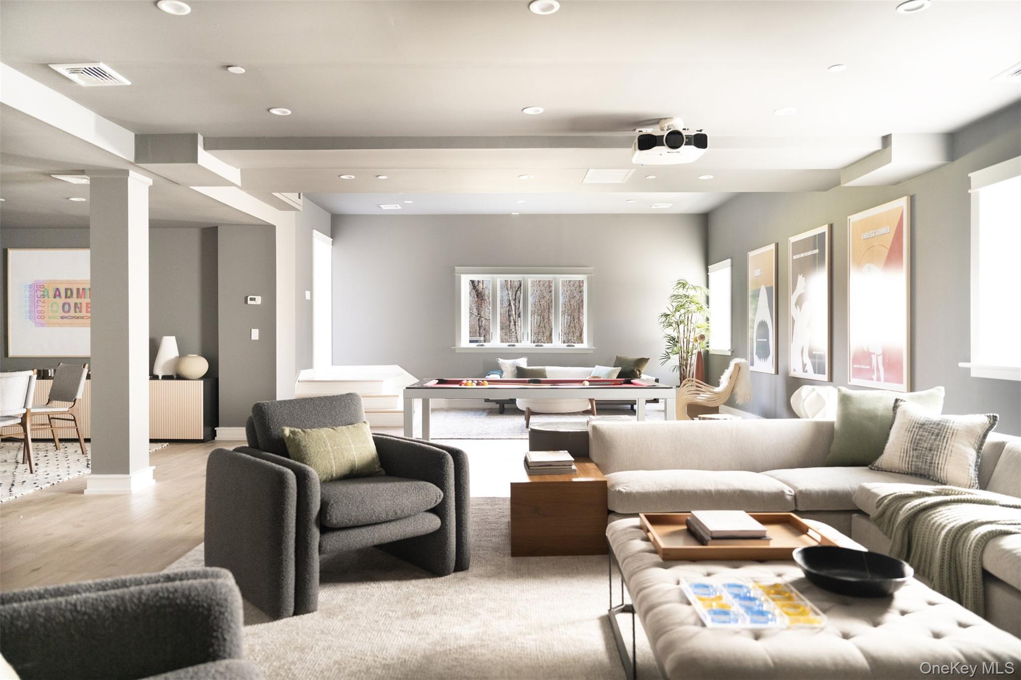 Single Family Millstone Brook Suffolk County, NY 11968, MLS-883637-27