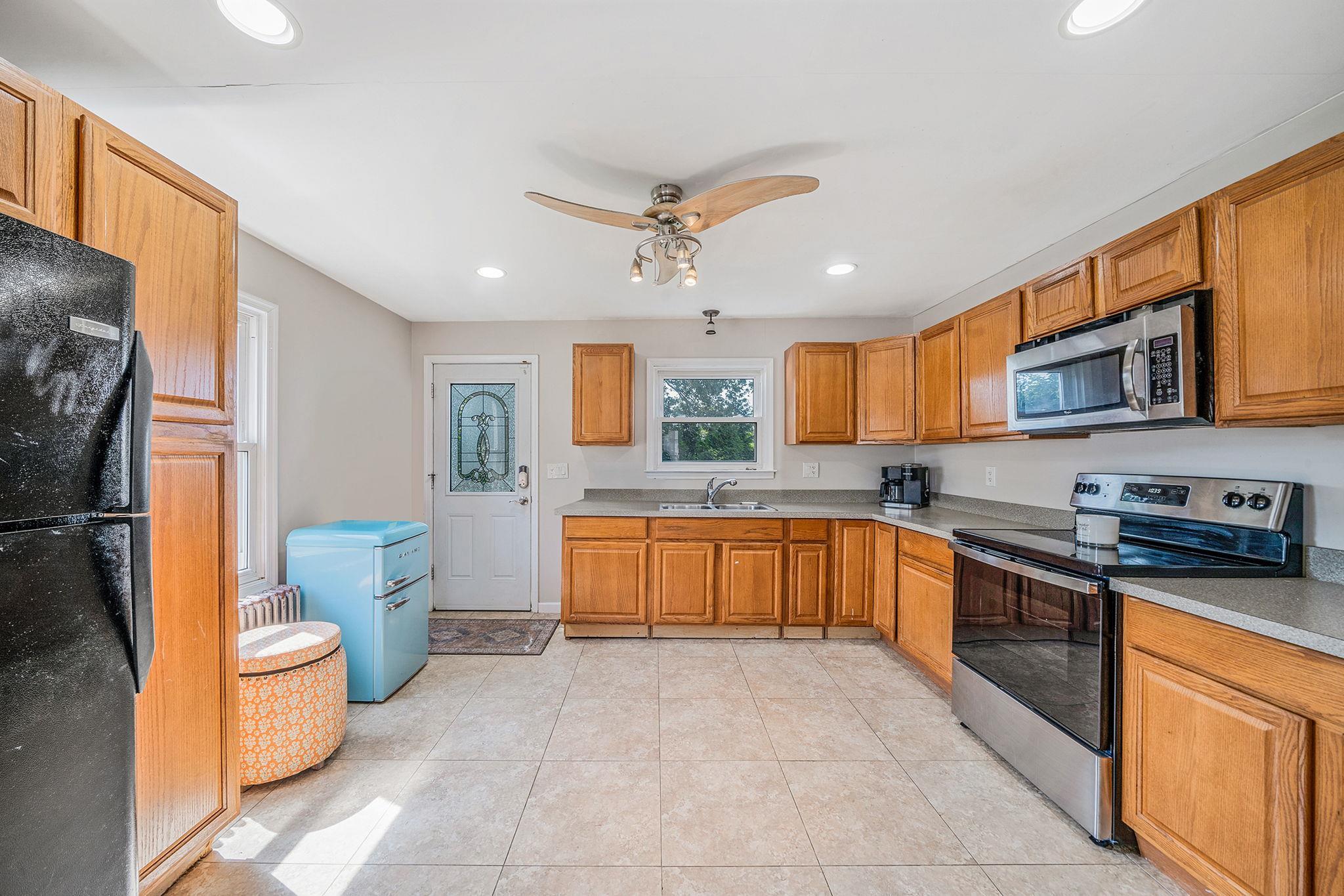 Single Family Jones  Suffolk County, NY 11772, MLS-883638-8