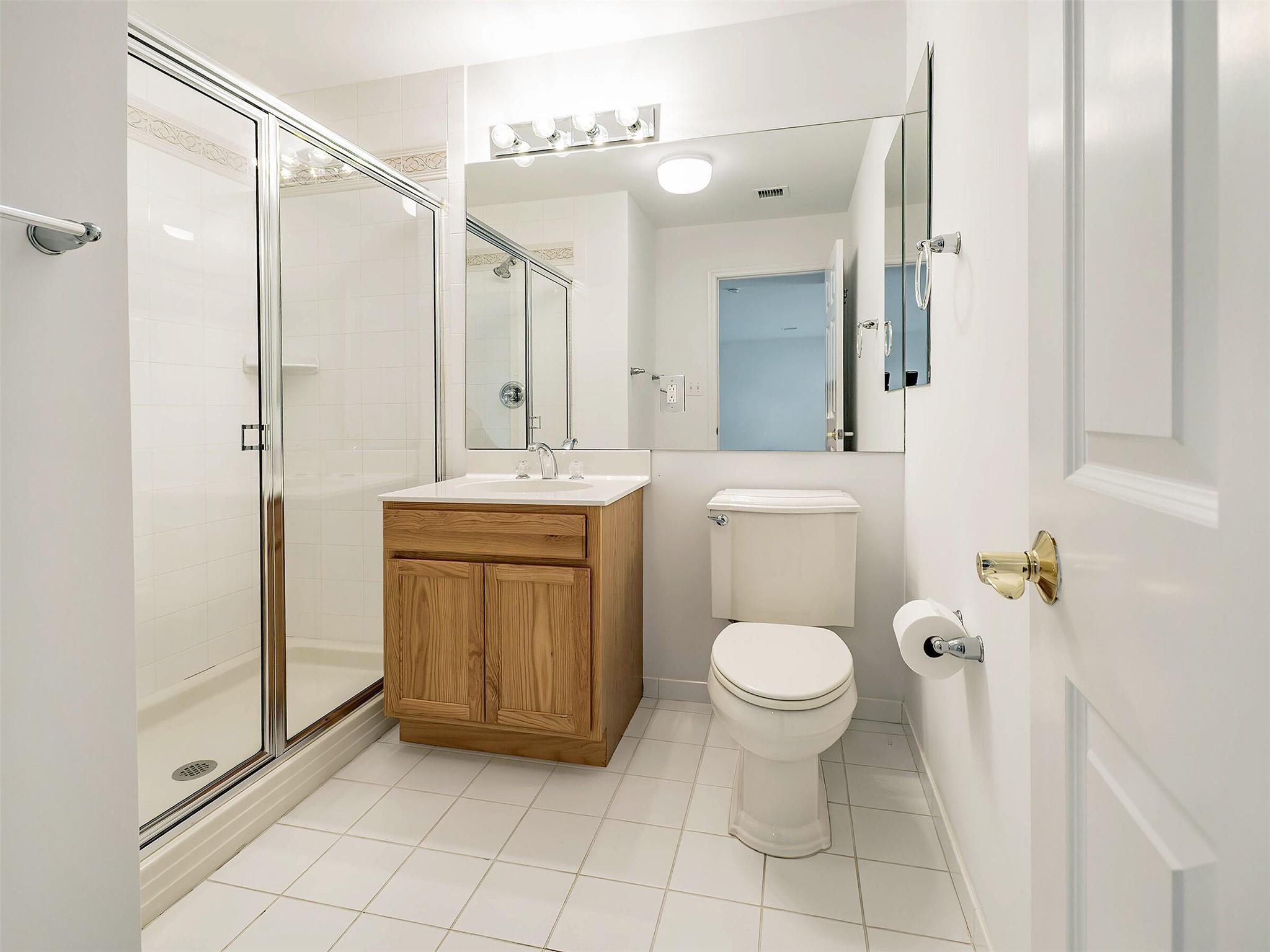 Condo Pond View  Nassau County, NY 11050, MLS-883651-25