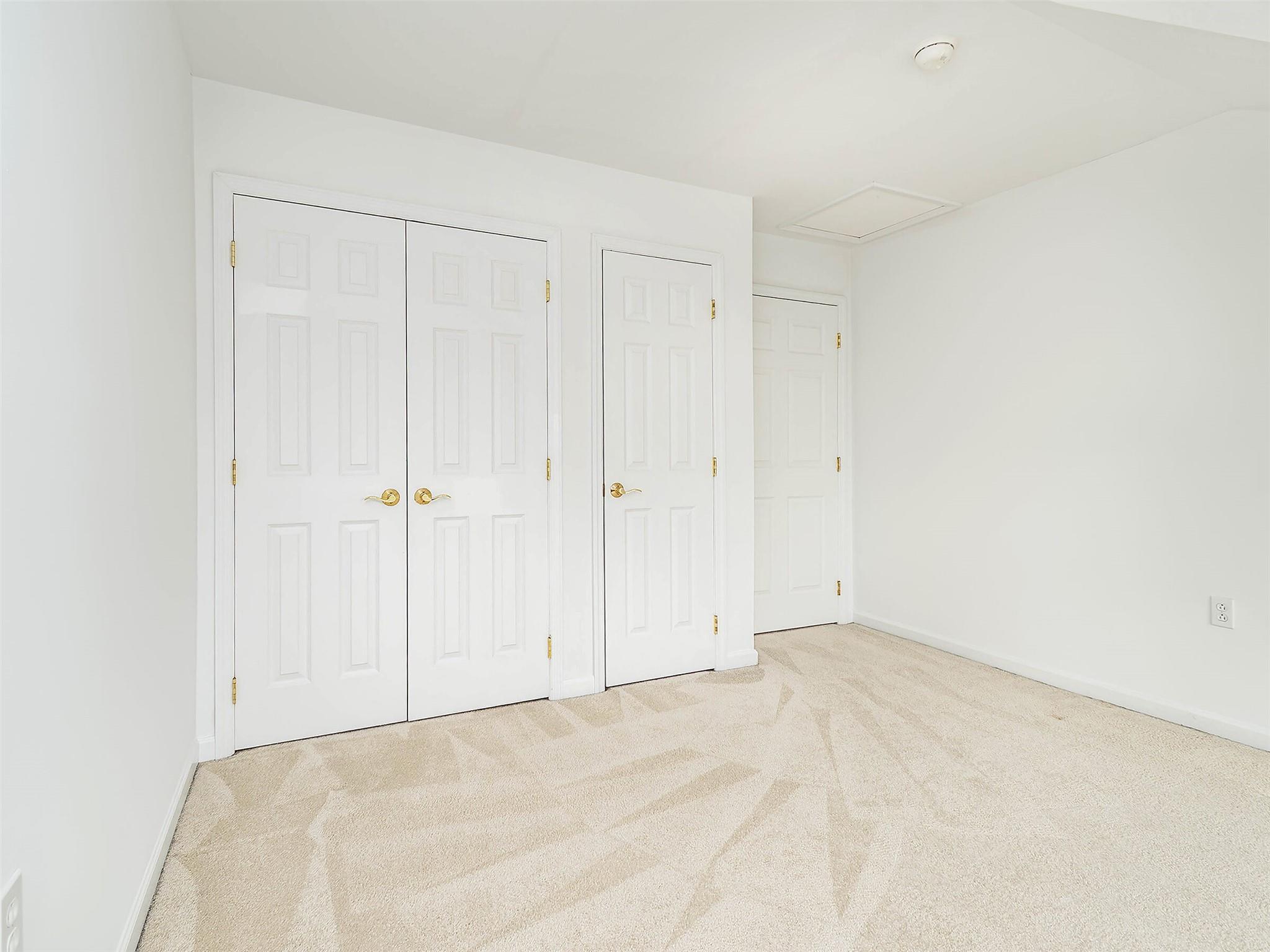 Condo Pond View  Nassau County, NY 11050, MLS-883651-28