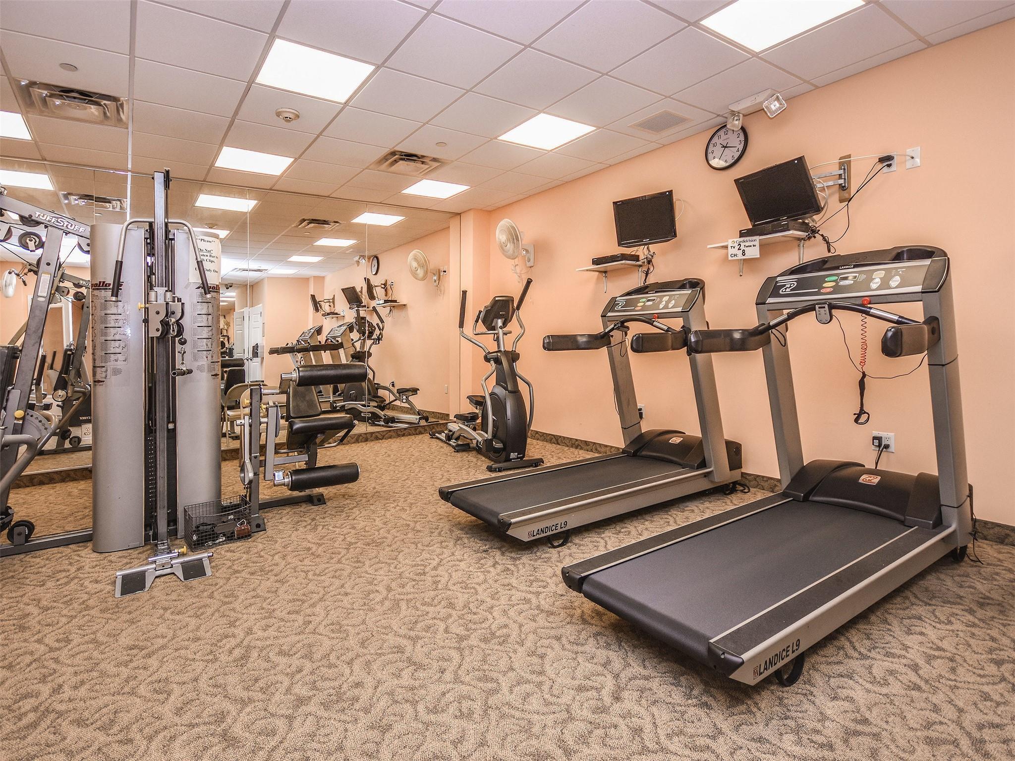 Condo Pond View  Nassau County, NY 11050, MLS-883651-29