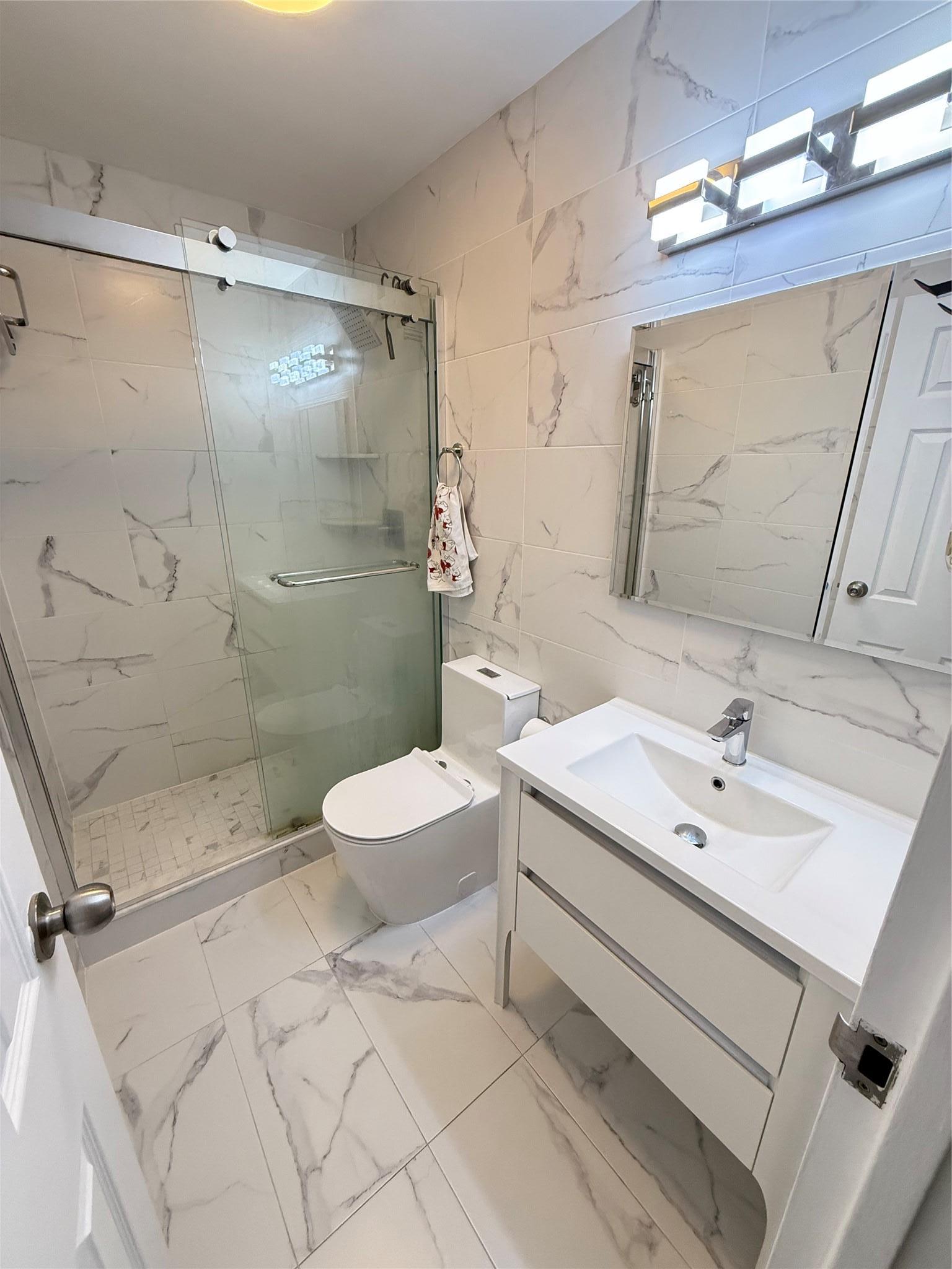 Condo Bay Club  Queens, NY 11360, MLS-883652-11