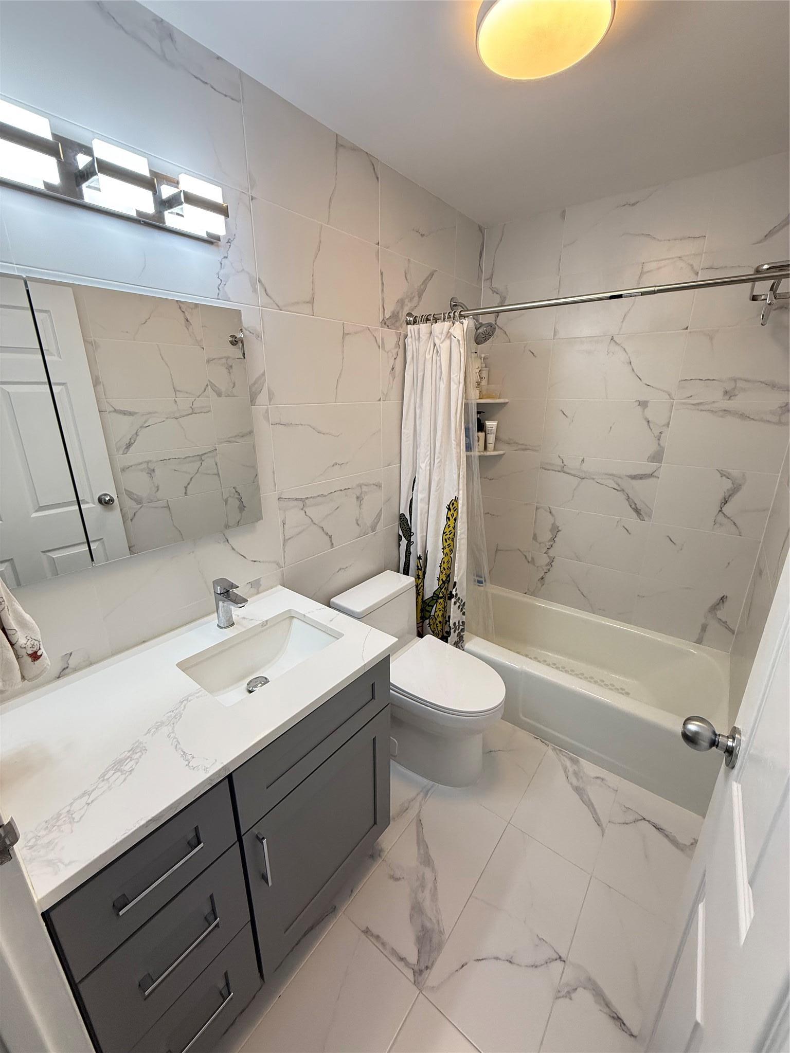 Condo Bay Club  Queens, NY 11360, MLS-883652-14