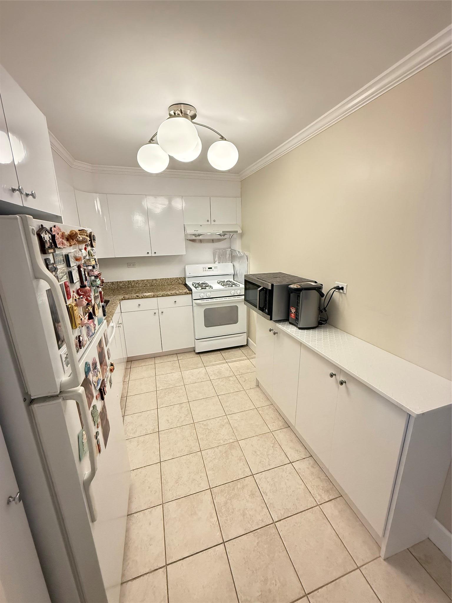 Condo Bay Club  Queens, NY 11360, MLS-883652-15