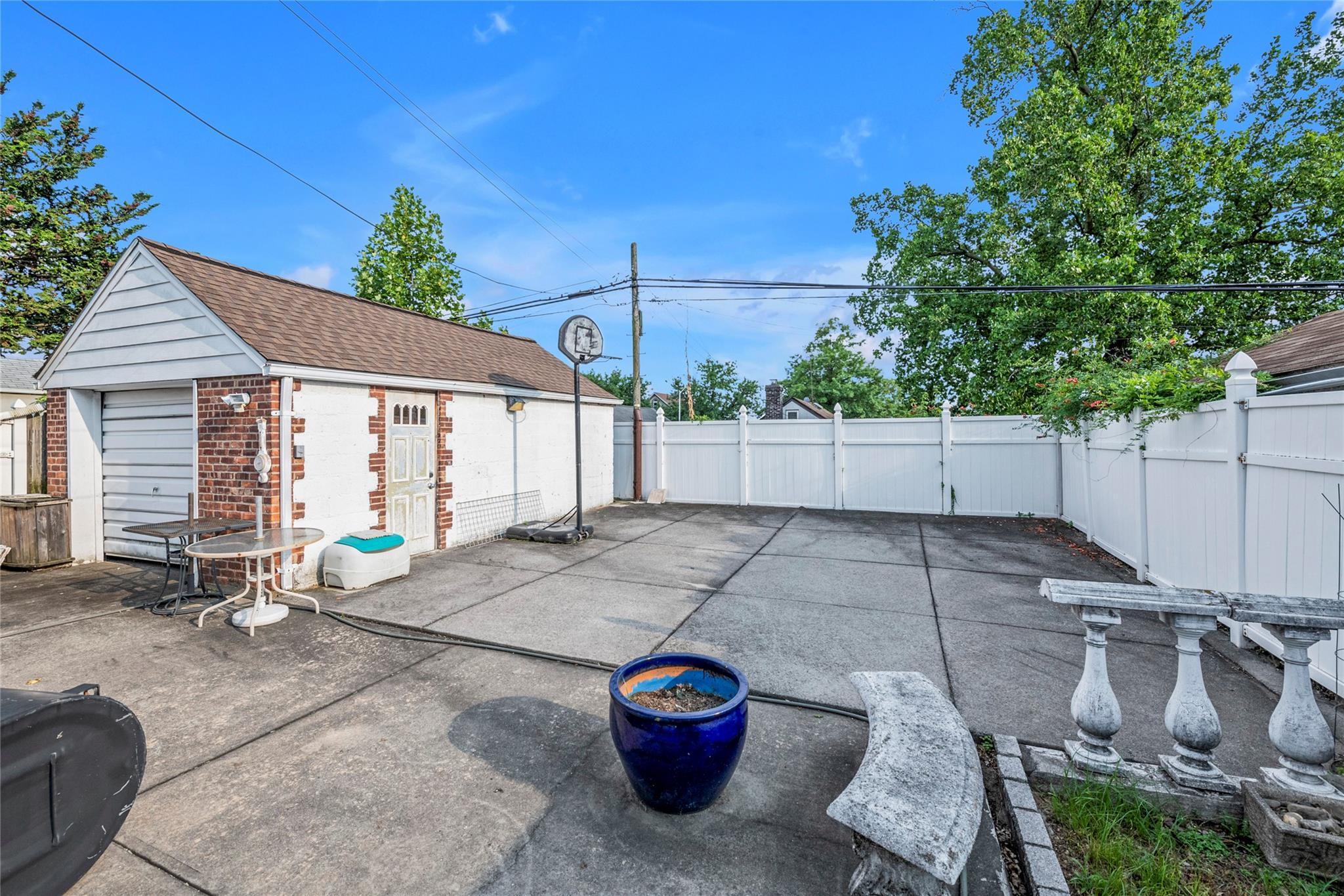Single Family Gladwin  Queens, NY 11365, MLS-883654-14