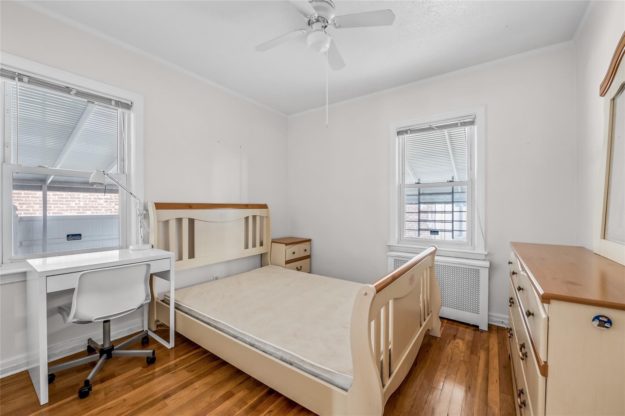 Single Family Gladwin  Queens, NY 11365, MLS-883654-8