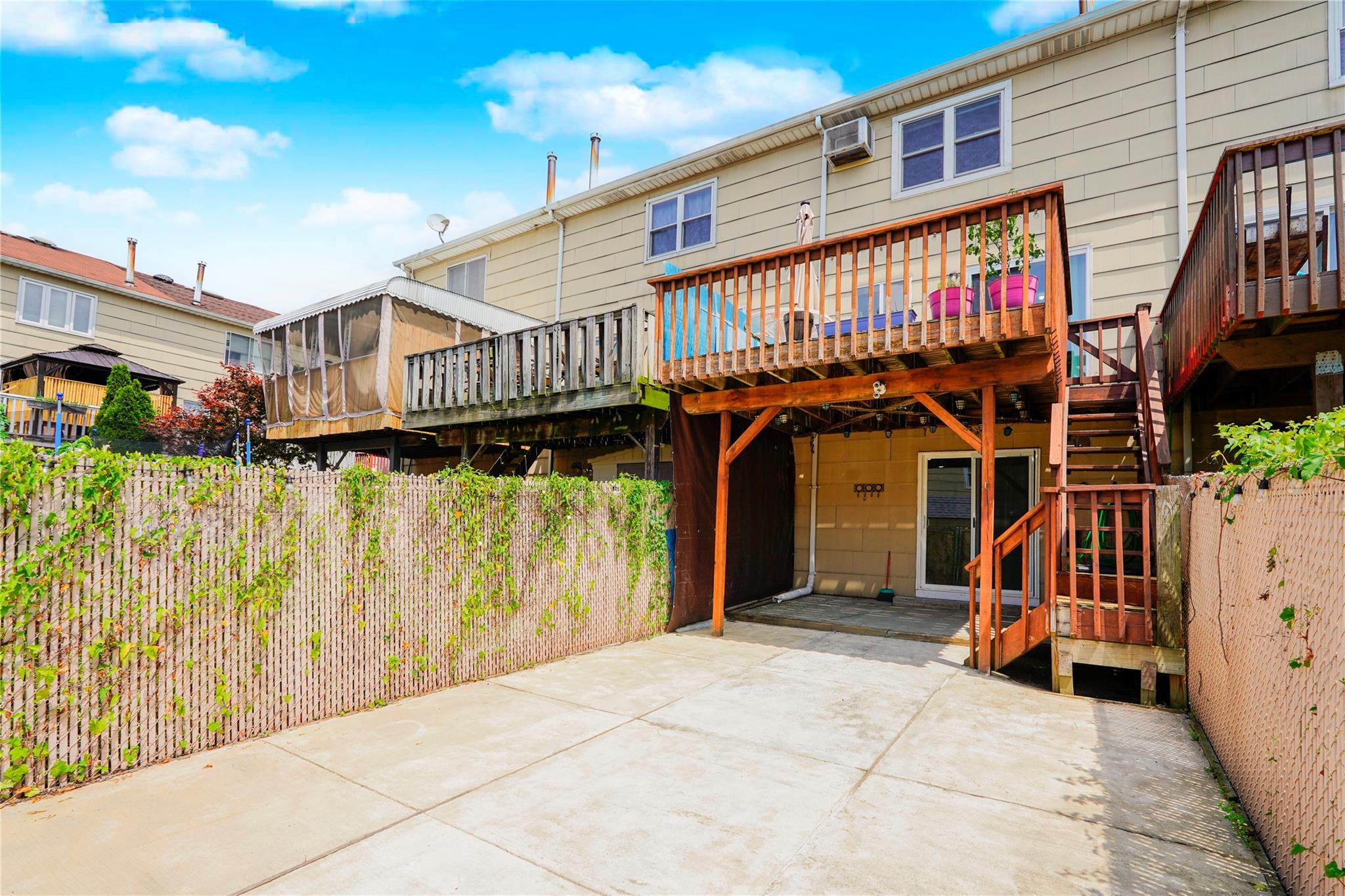 Single Family Carol  Staten Island, NY 10303, MLS-883663-11