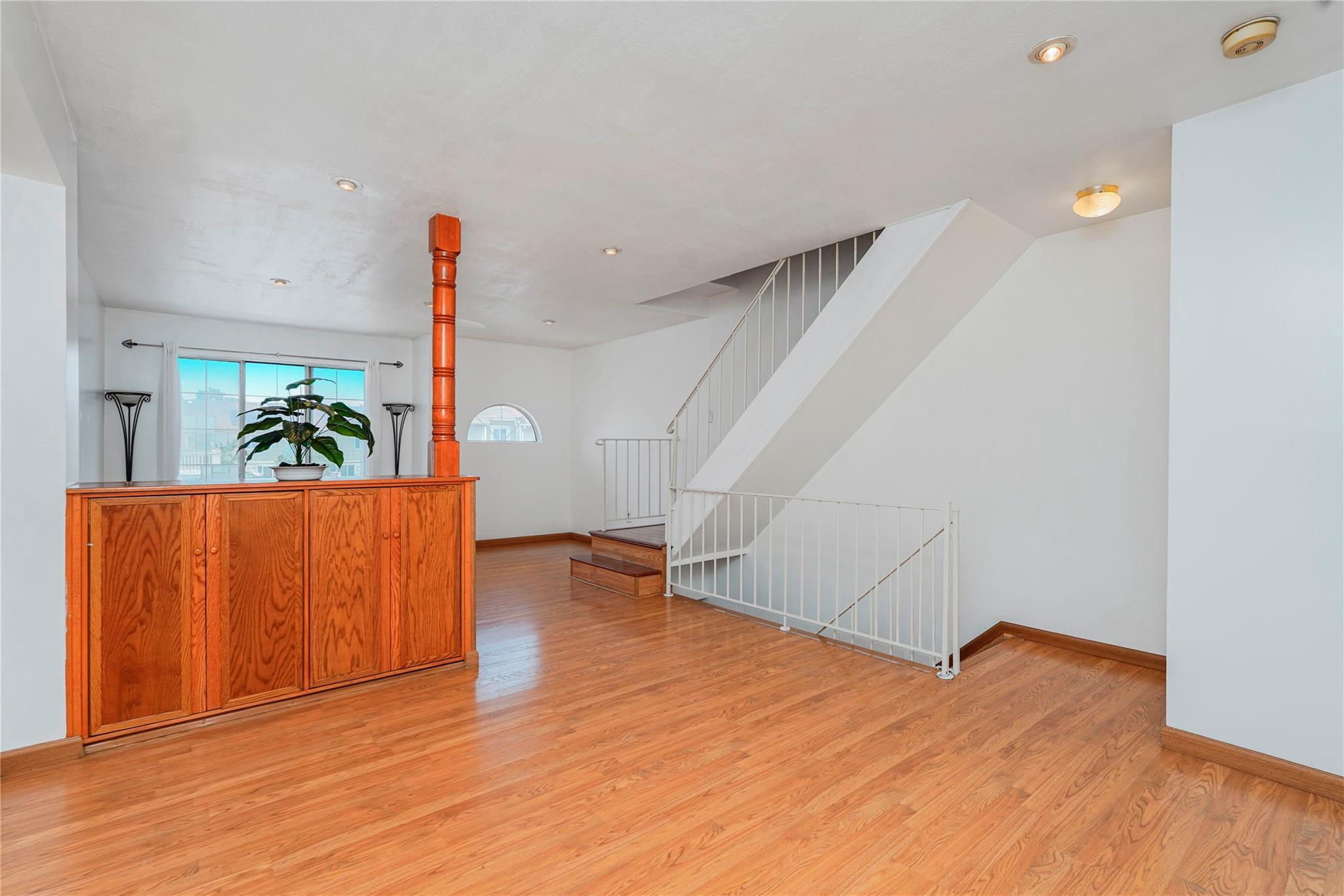Single Family Carol  Staten Island, NY 10303, MLS-883663-21