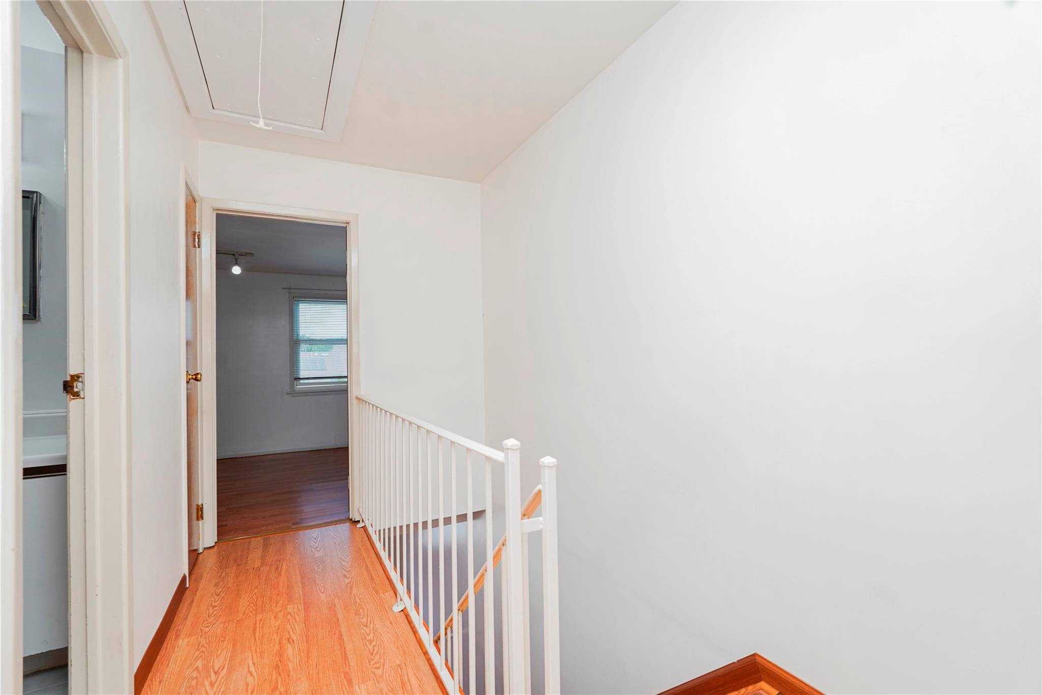 Single Family Carol  Staten Island, NY 10303, MLS-883663-24