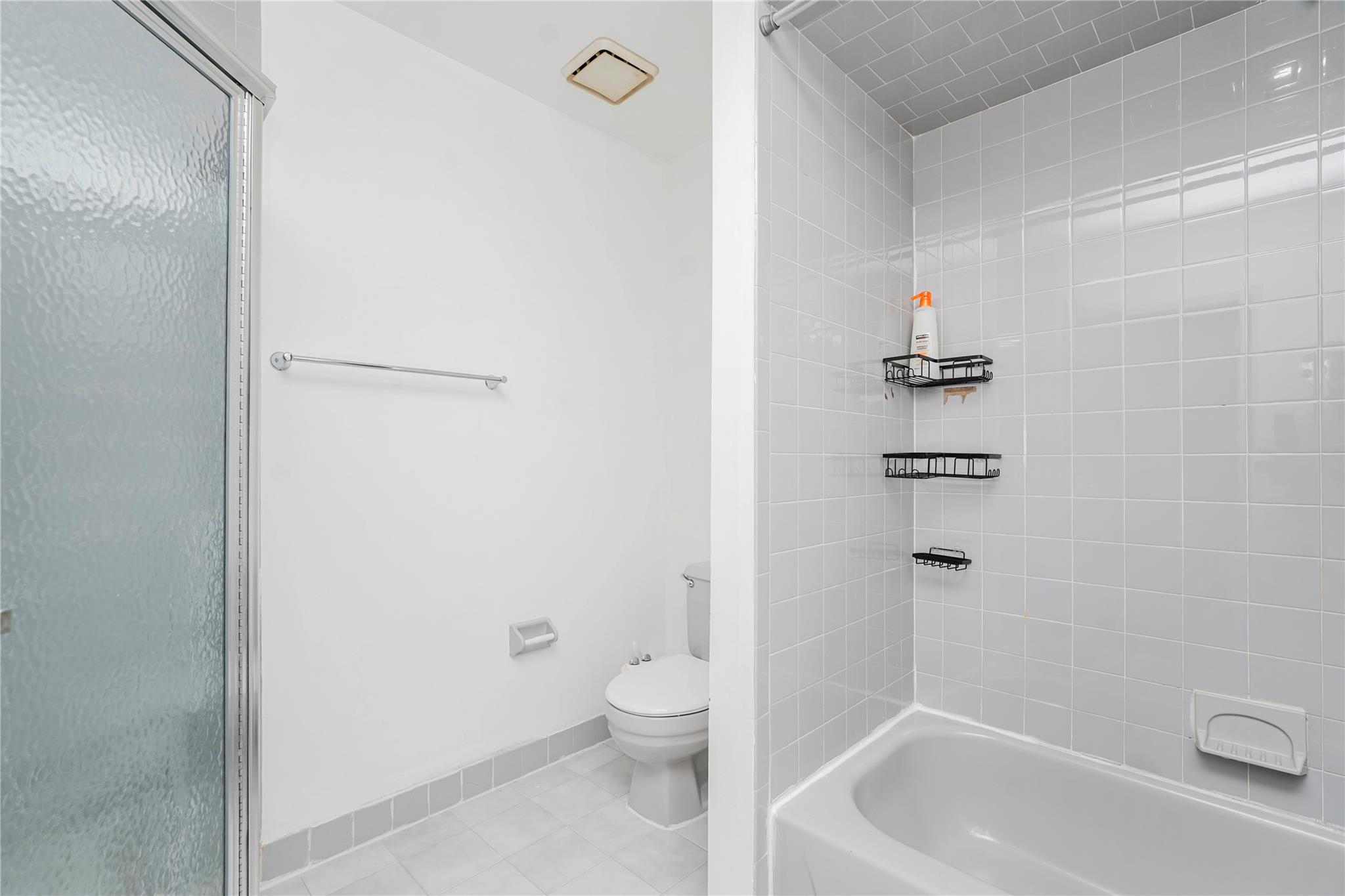 Single Family Carol  Staten Island, NY 10303, MLS-883663-33