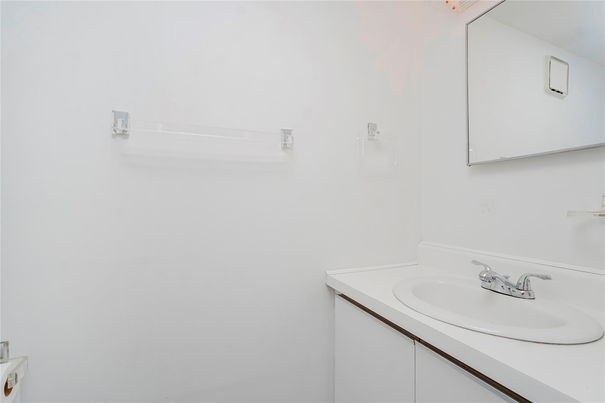 Single Family Carol  Staten Island, NY 10303, MLS-883663-9