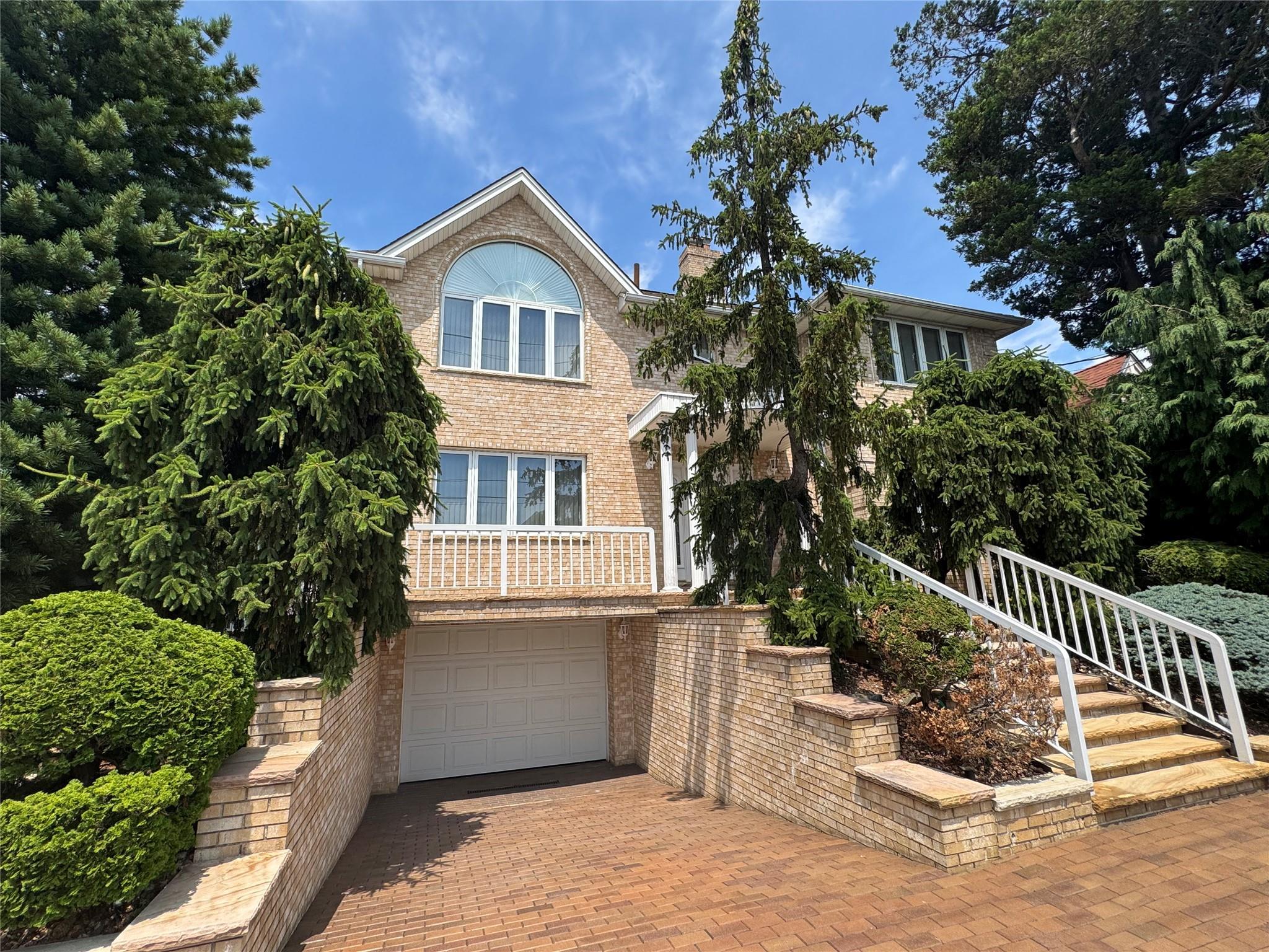 Single Family 11th  Queens, NY 11357, MLS-883673-5