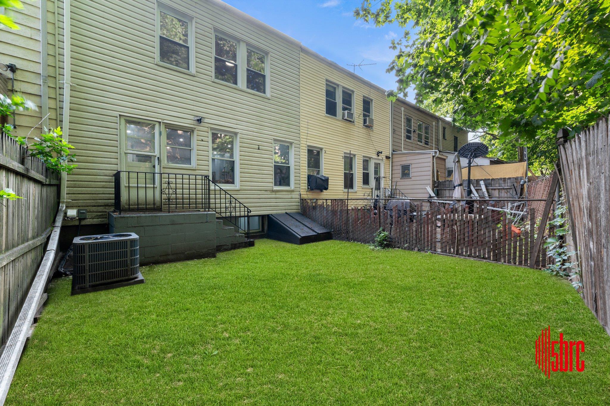 Single Family 98th  Queens, NY 11421, MLS-883725-28