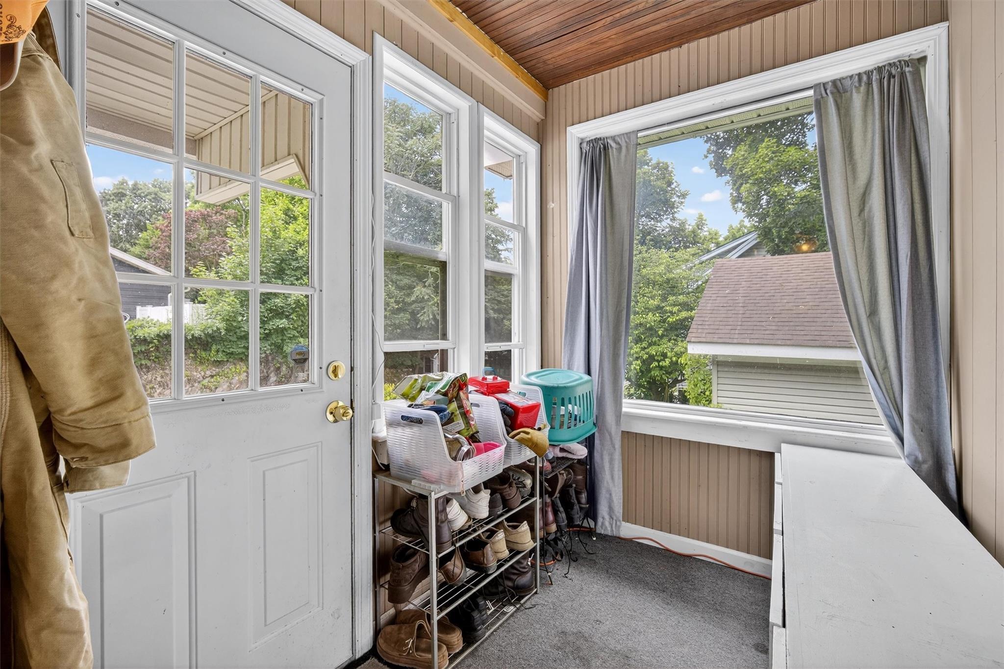 Single Family Oakdale  Dutchess County, NY 12601, MLS-883742-22
