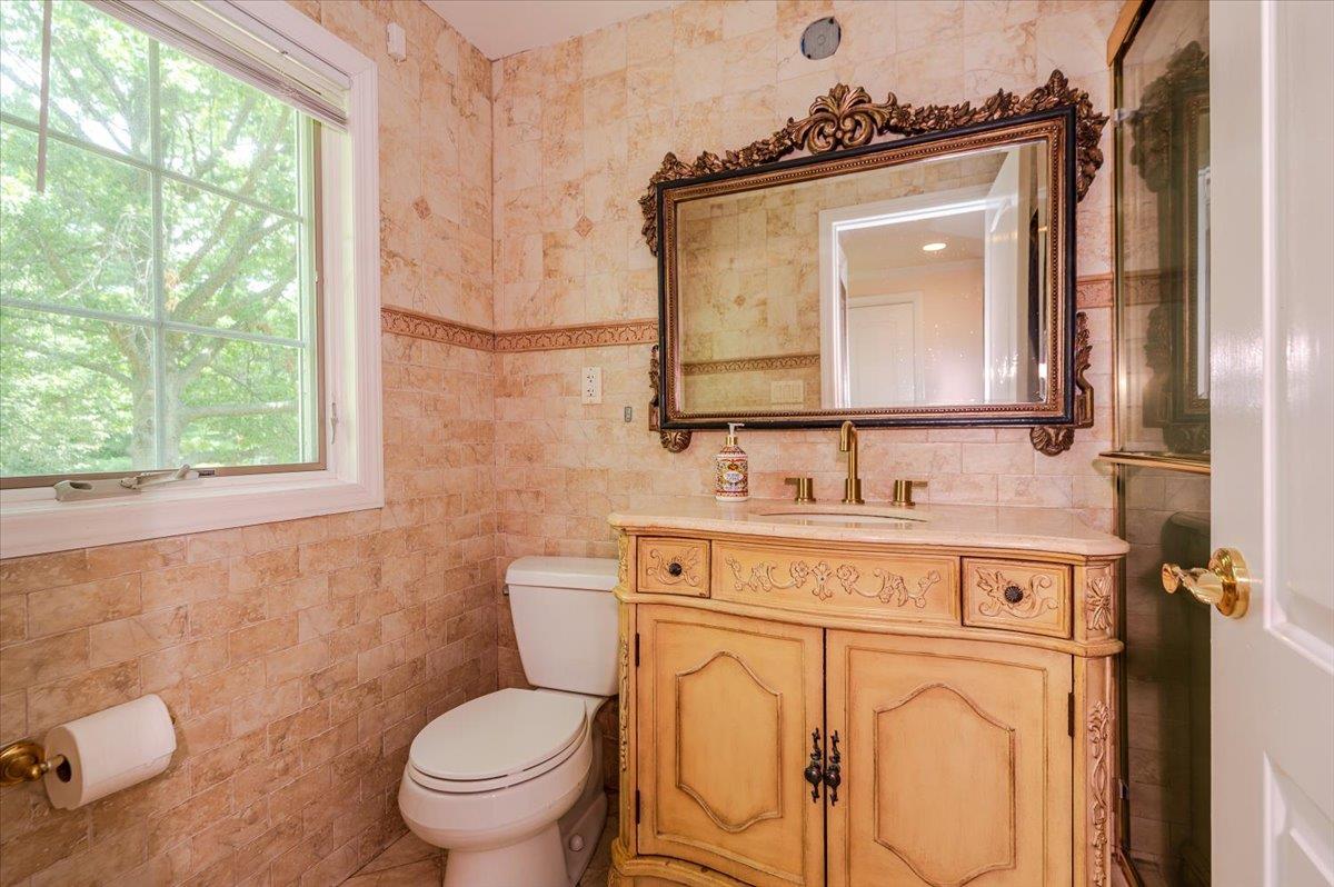 Single Family Arleigh Nassau County, NY 11021, MLS-883754-20