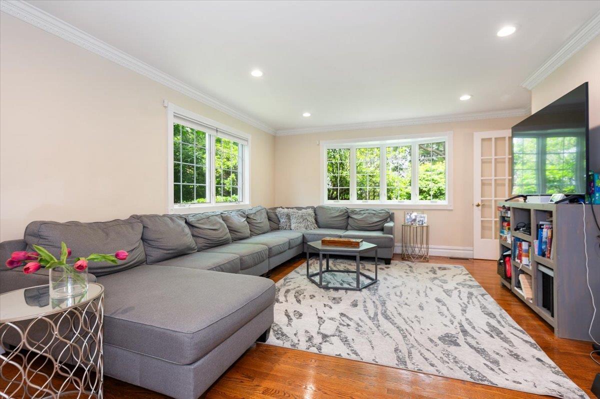 Single Family Arleigh Nassau County, NY 11021, MLS-883754-8