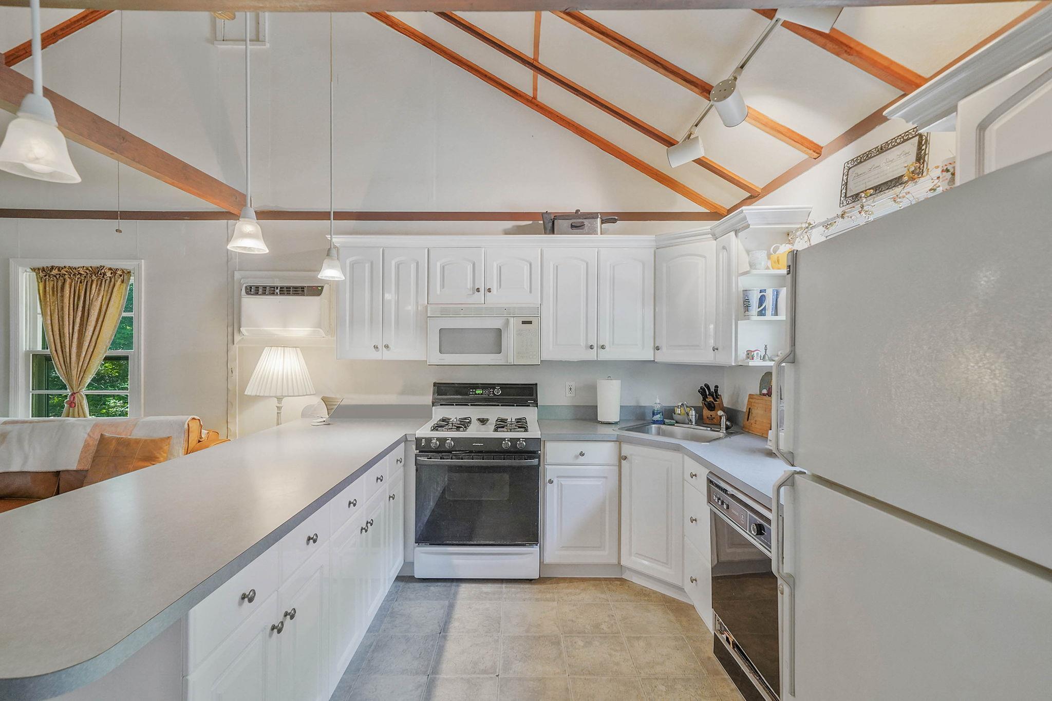 Single Family Youngs  Suffolk County, NY 11952, MLS-883793-6