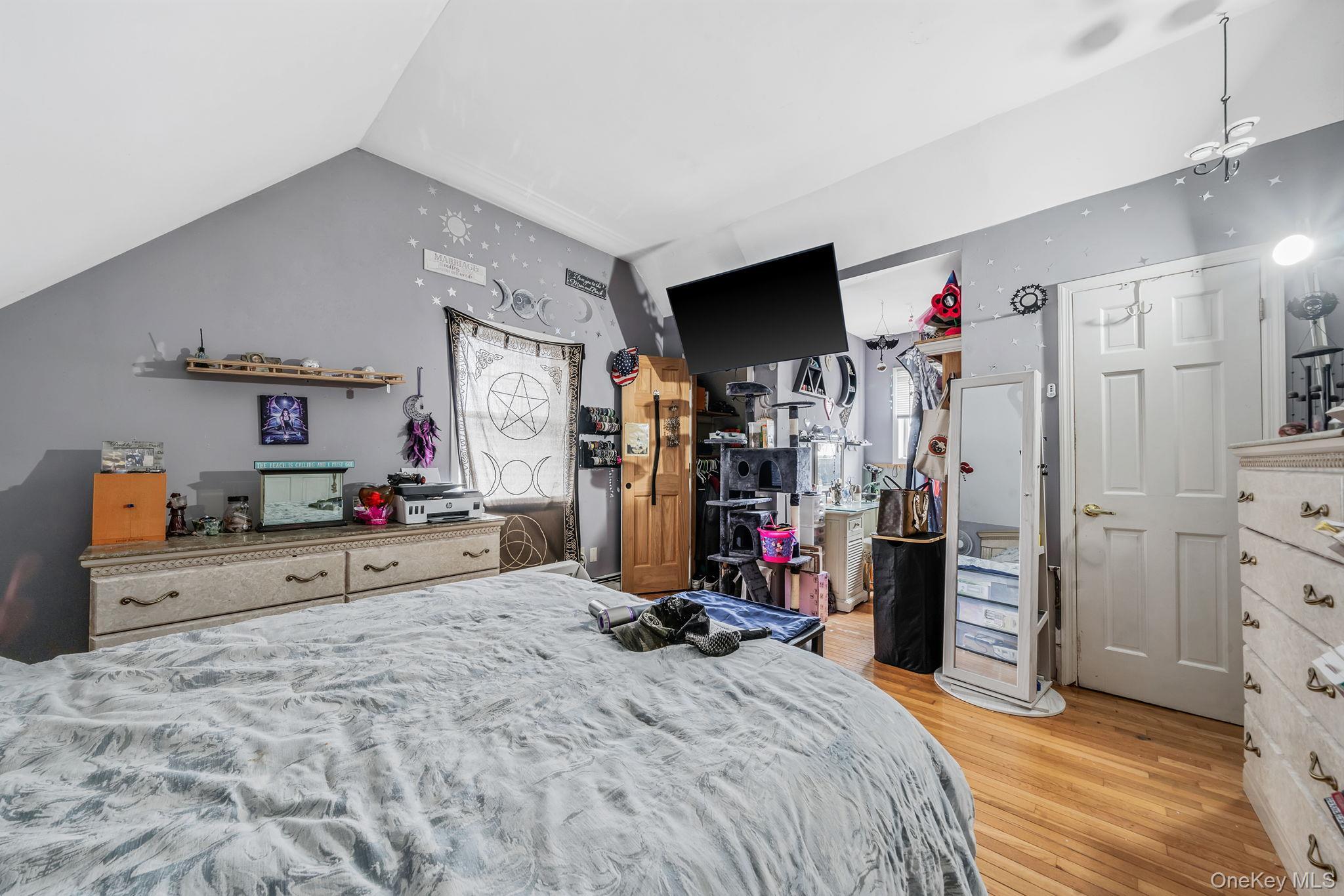 Single Family Union  Suffolk County, NY 11779, MLS-883809-24