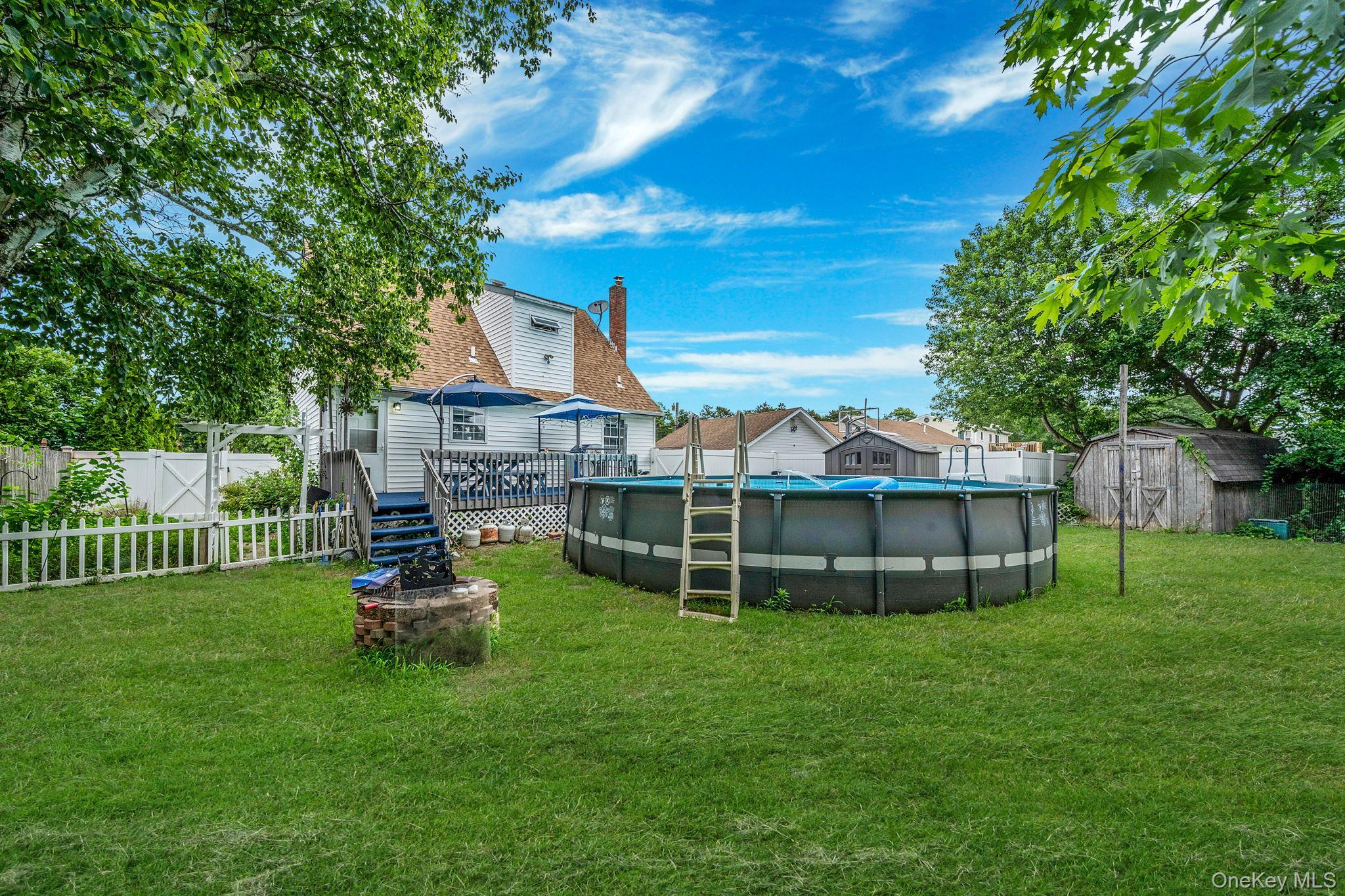 Single Family Union  Suffolk County, NY 11779, MLS-883809-6