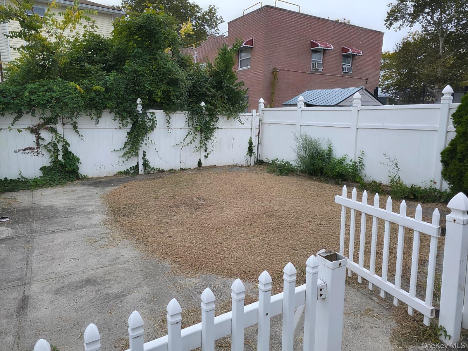 Single Family Swinton  Bronx, NY 10465, MLS-883826-25