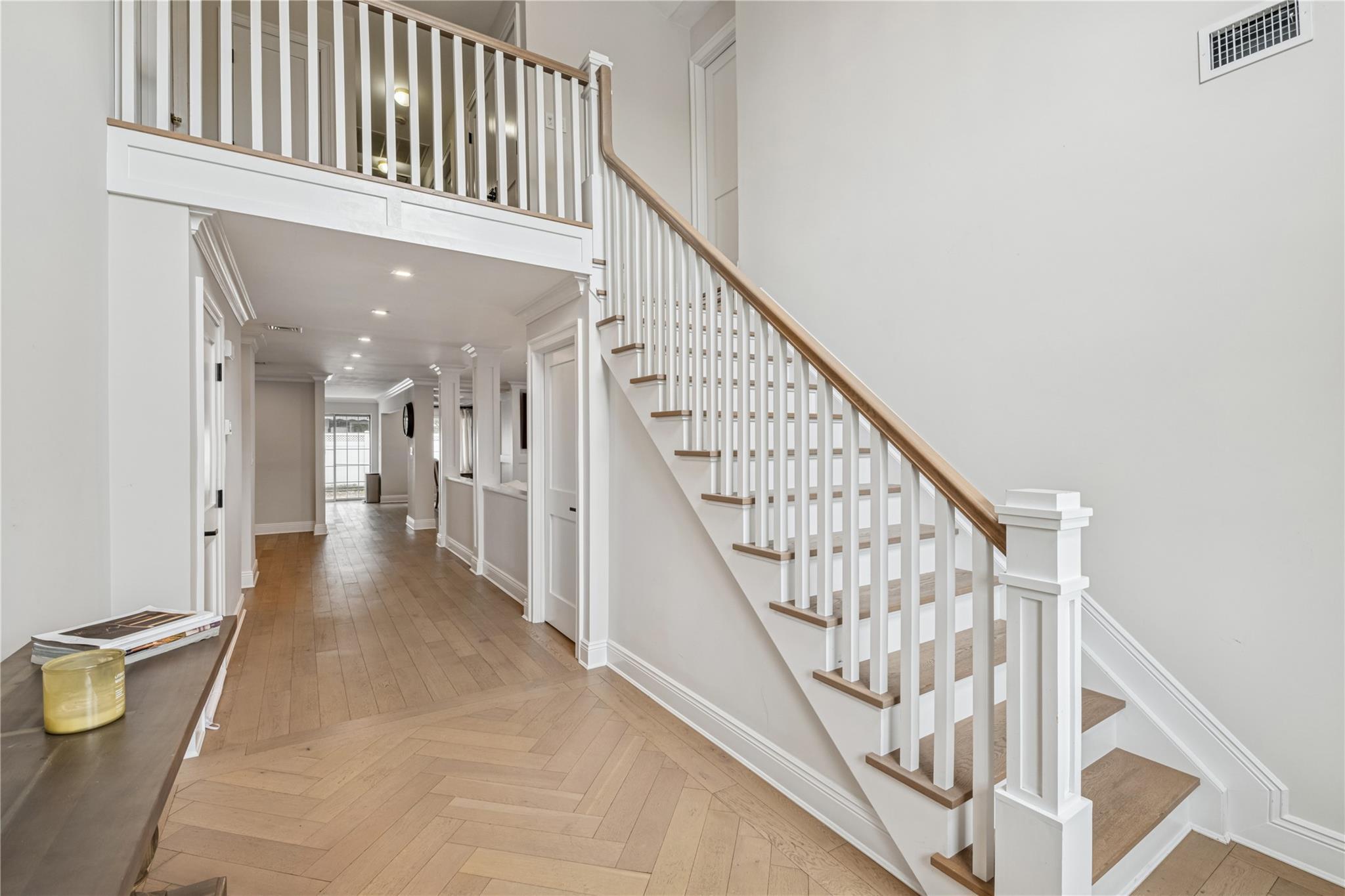 Single Family Beech Nassau County, NY 11561, MLS-883844-24