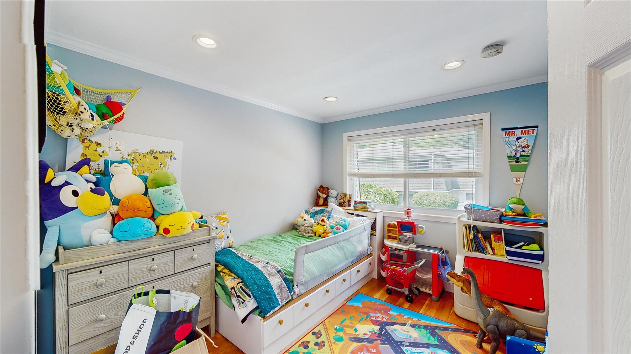 Condo Storm  Suffolk County, NY 11742, MLS-883874-21